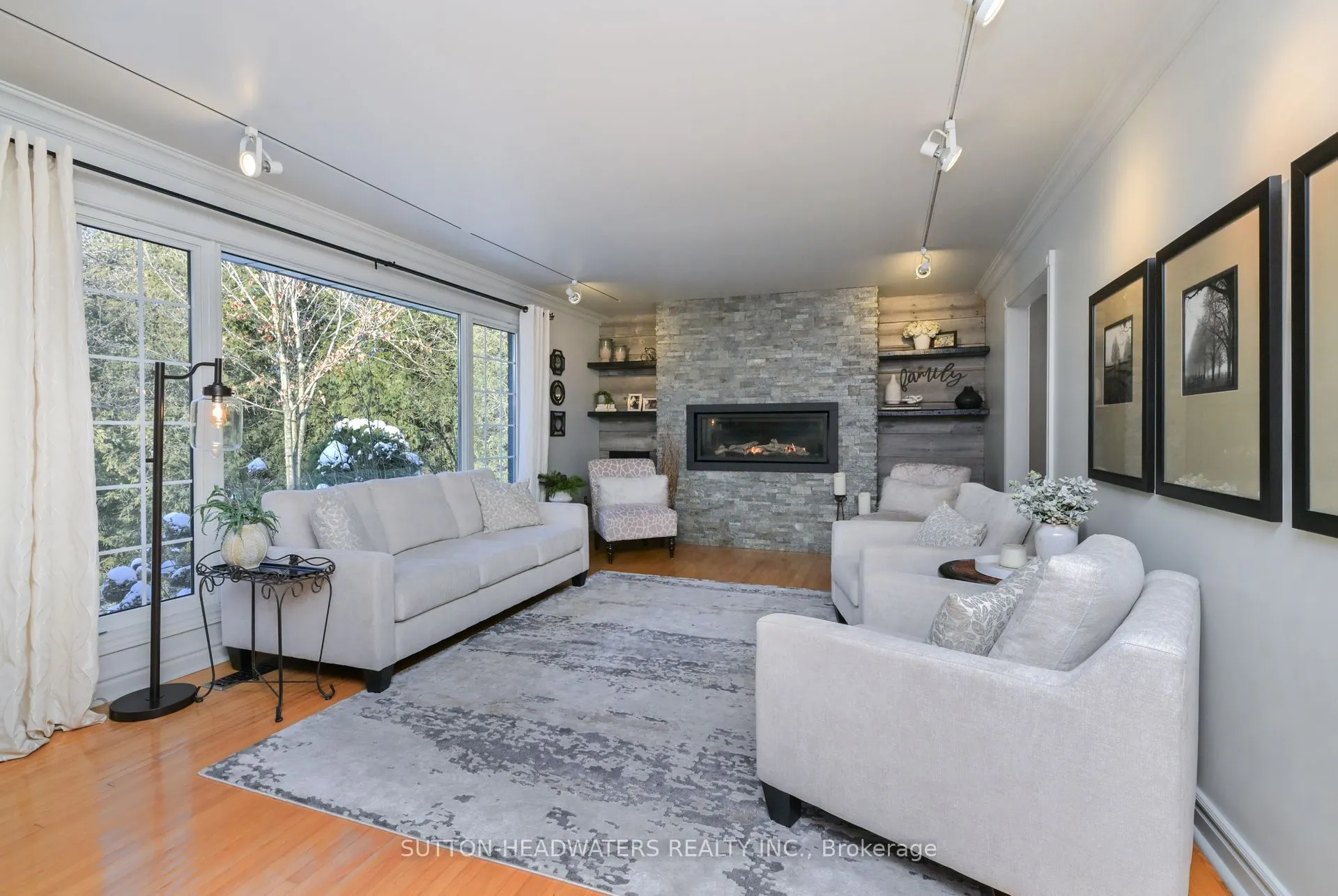 563 River Road