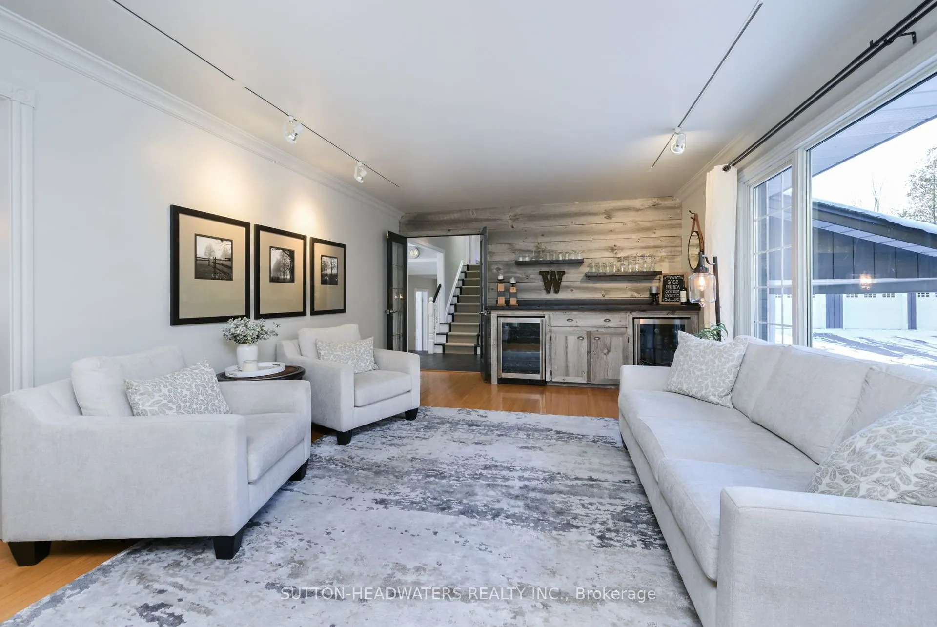 563 River Road