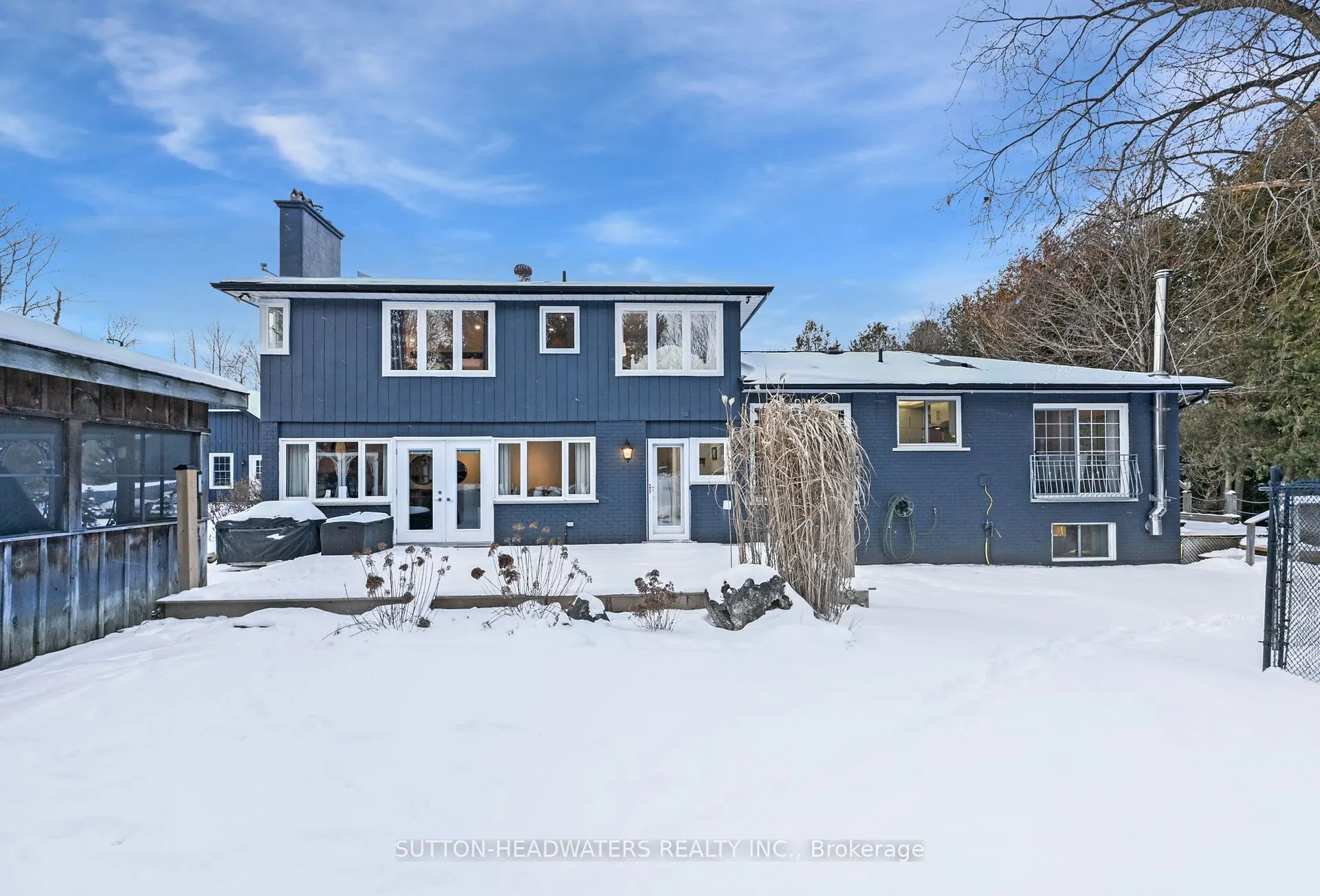 563 River Road