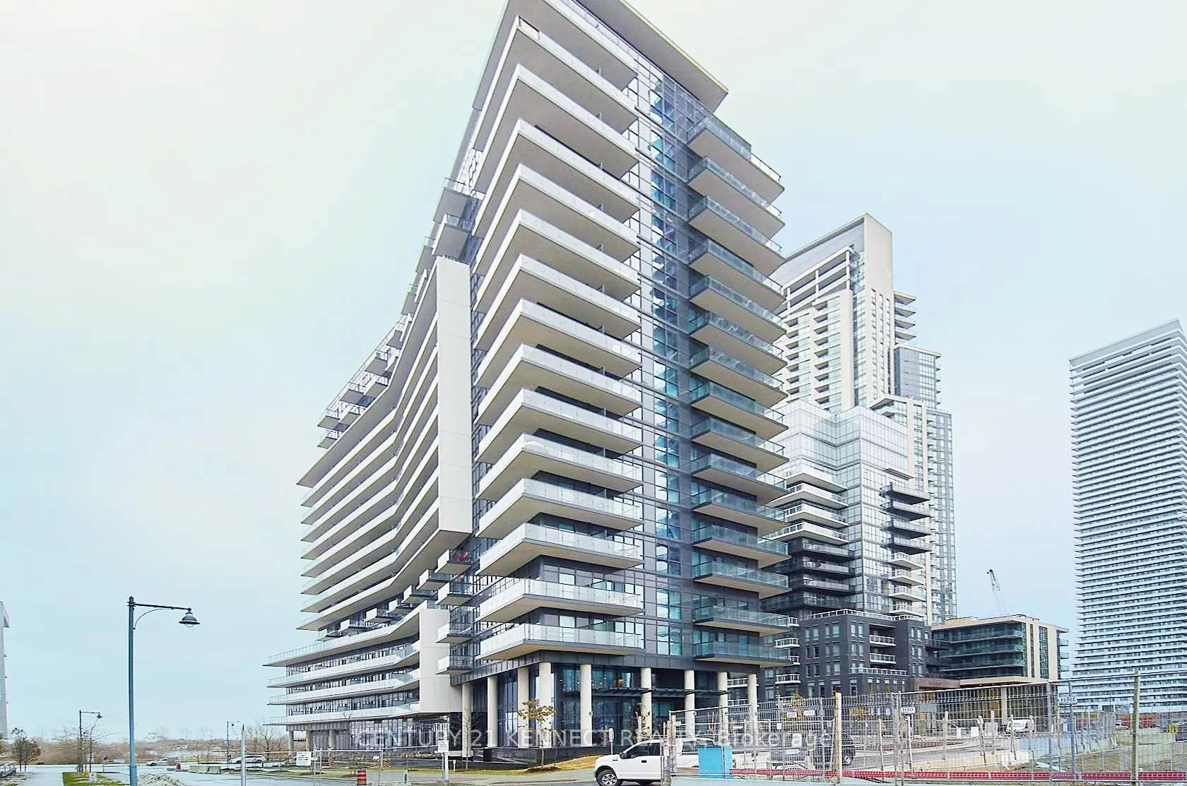 39 Annie Craig Drive #1602