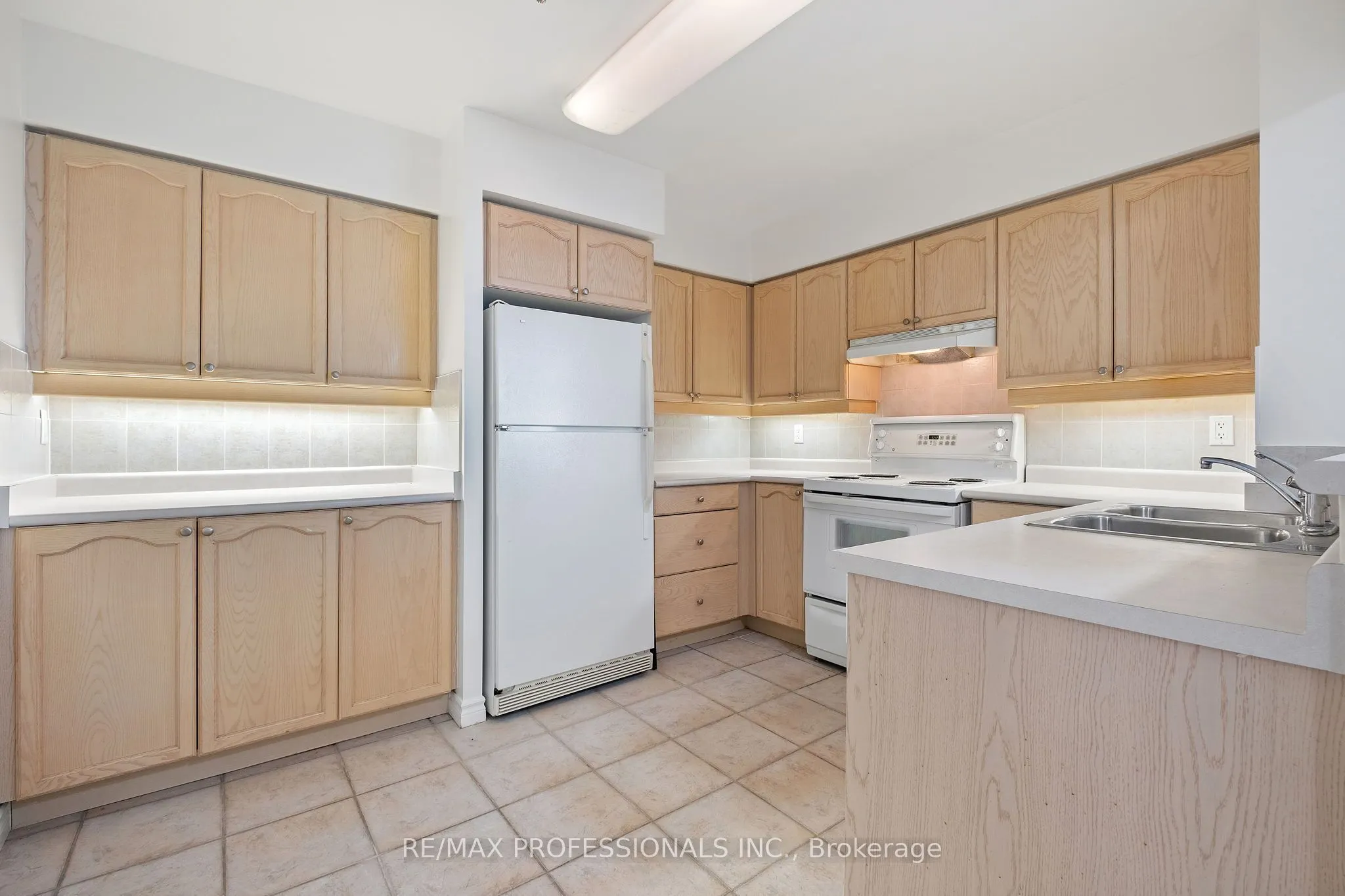 4640 Kimbermount Avenue, #801
