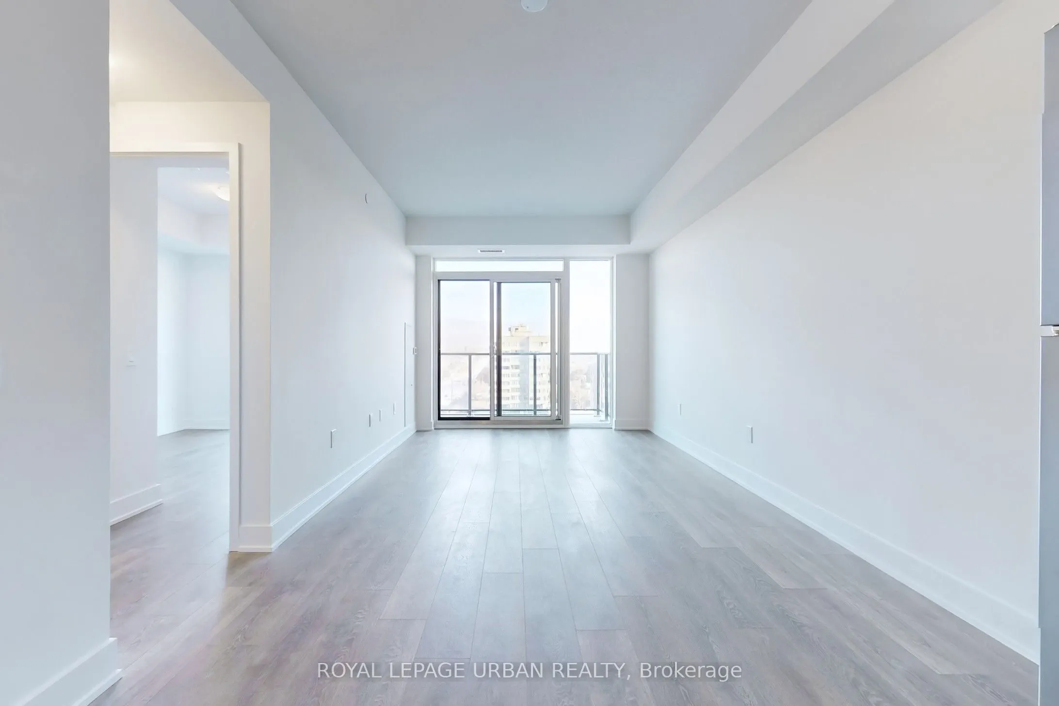 204 Burnhamthorpe Rd E #1108