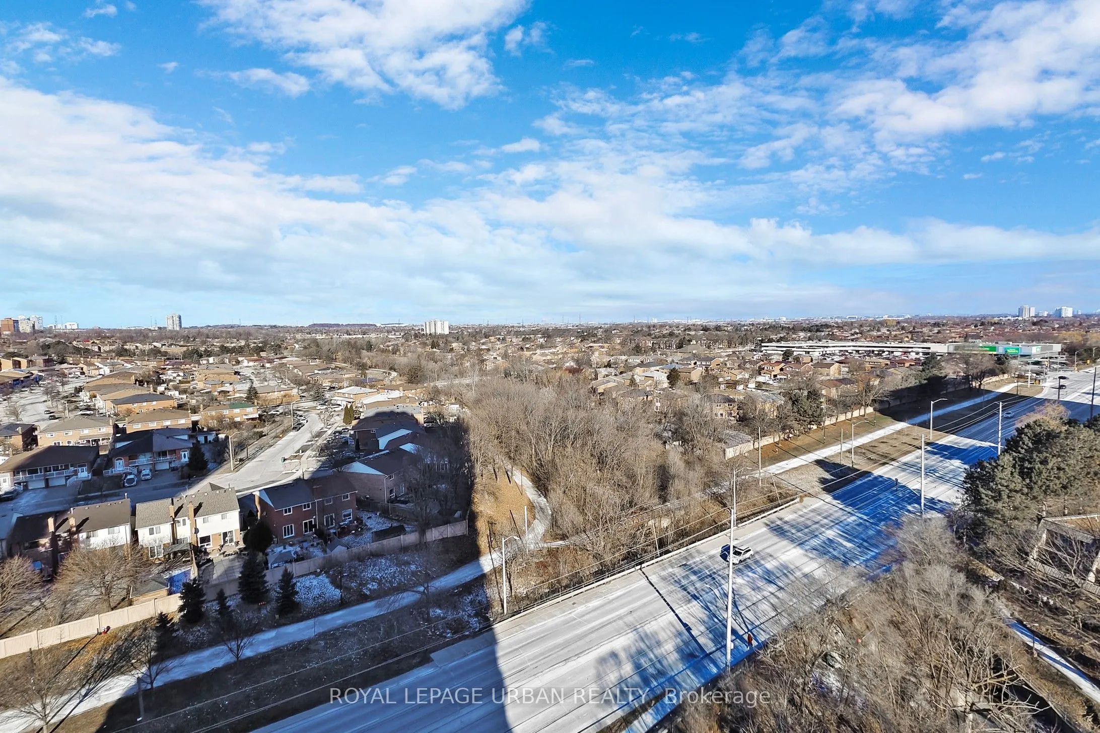 204 Burnhamthorpe Rd E #1108