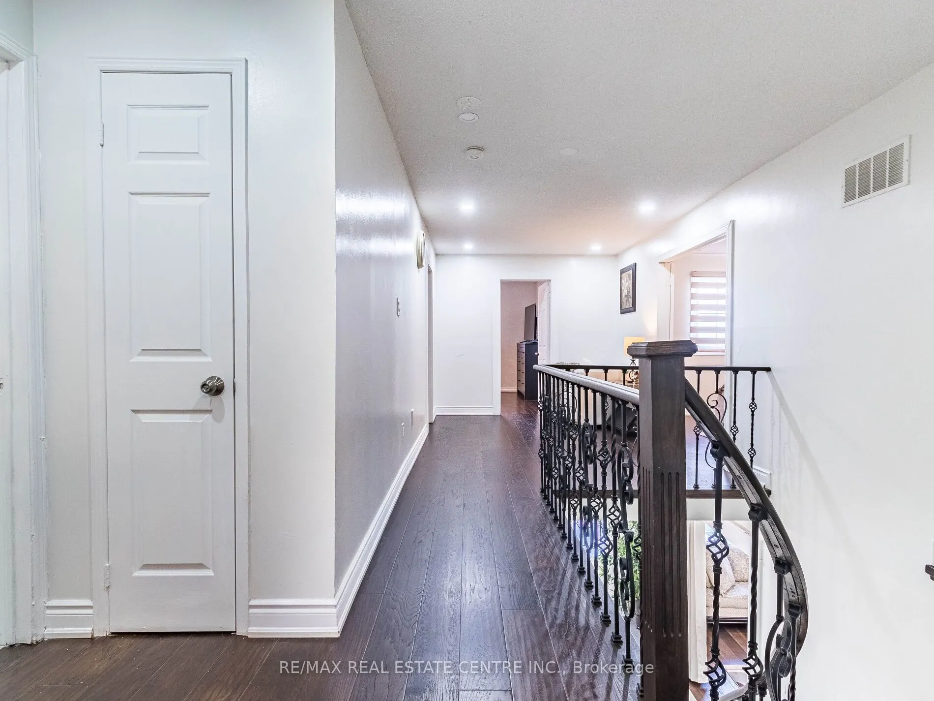 55 Castlehill Road