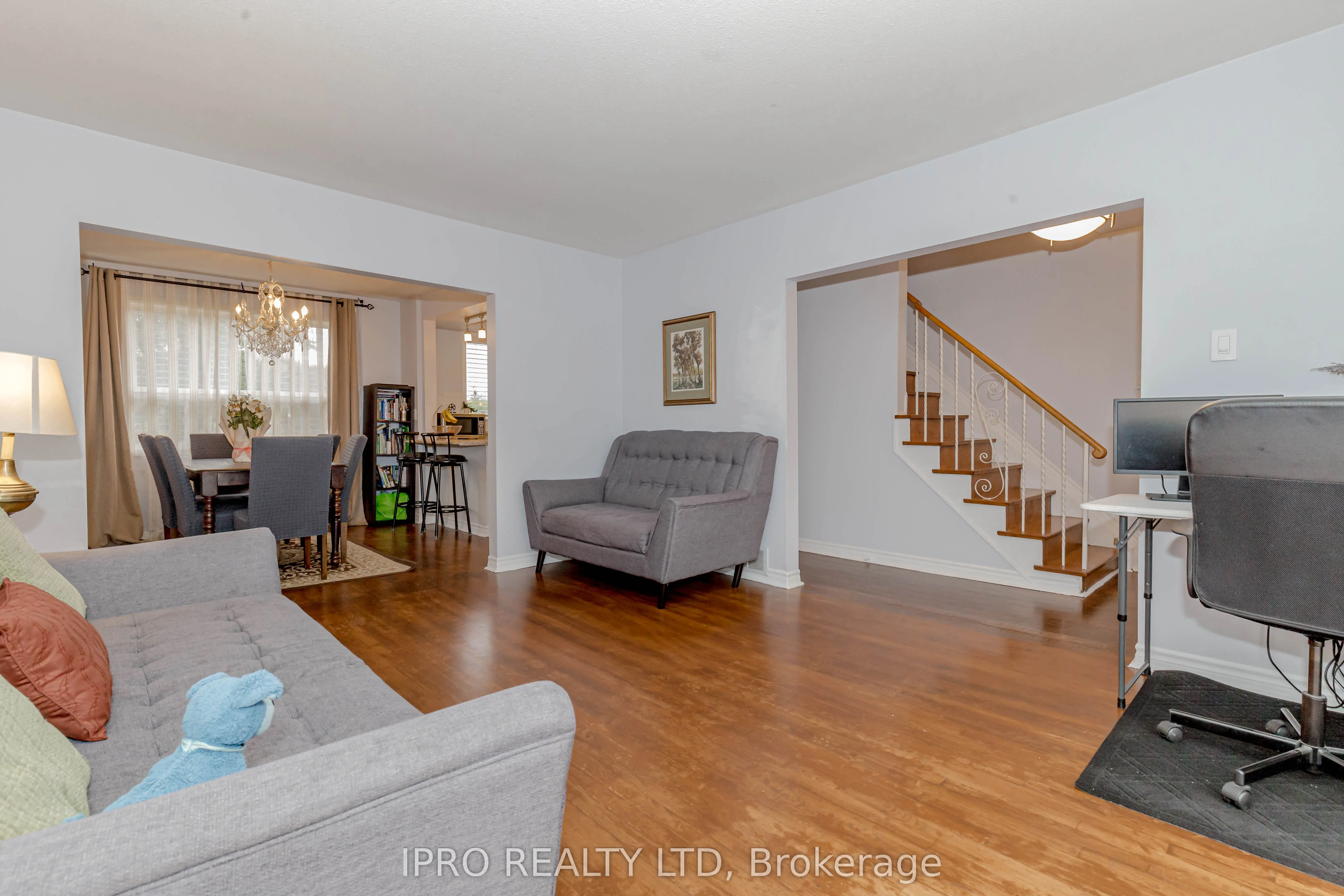 95 Willowridge Road