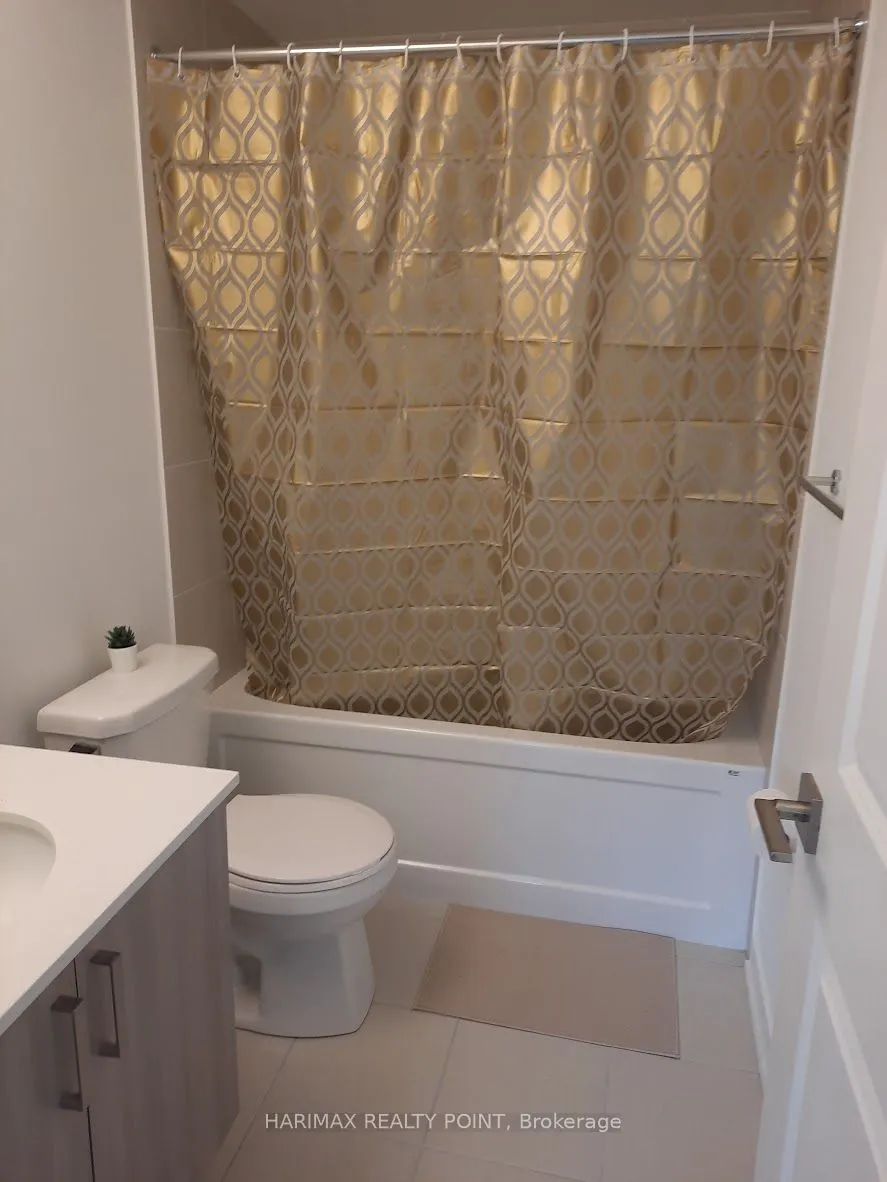 4015 Hickory Drive, #8