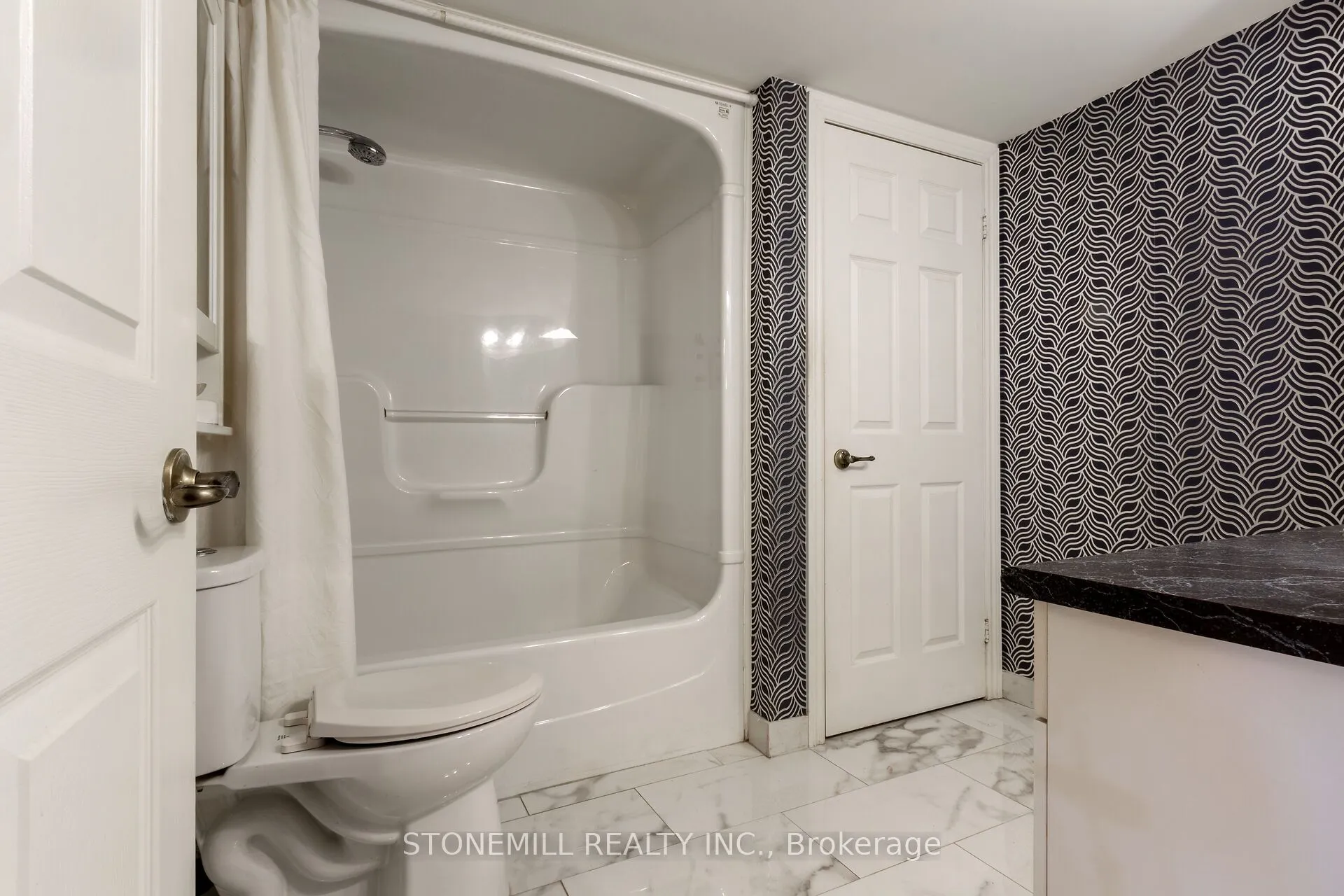 1480 Bishops Gate #207