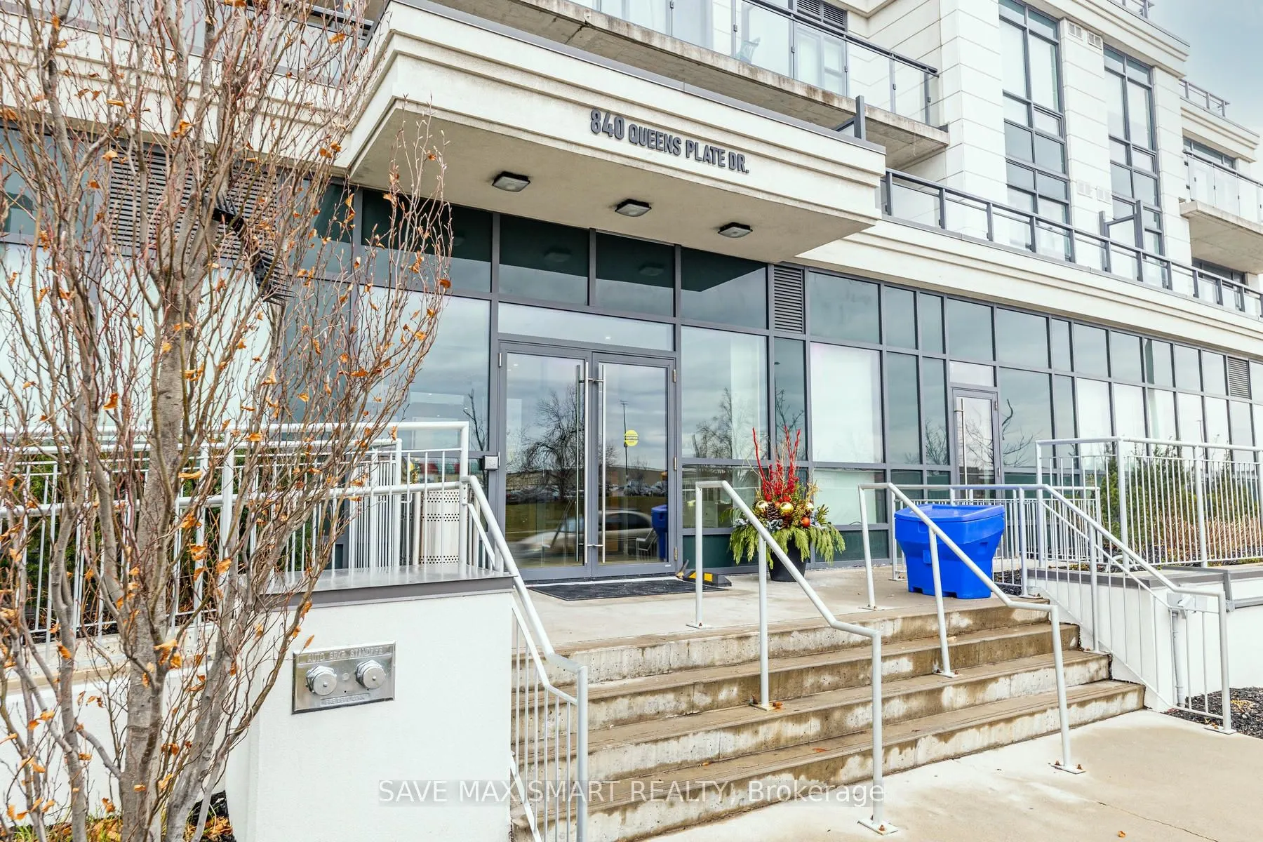 840 Queen's Plate Drive, #1512