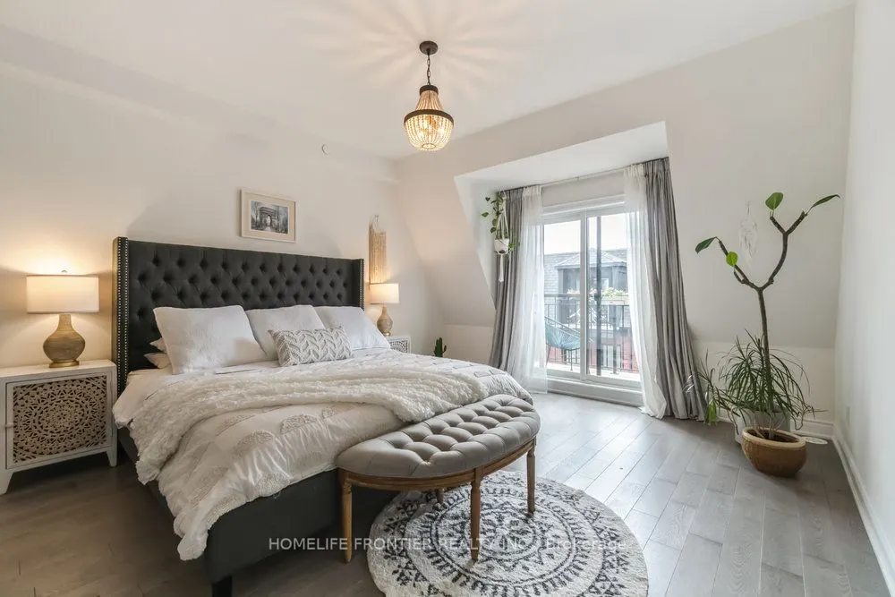 80 Daisy Avenue, #21