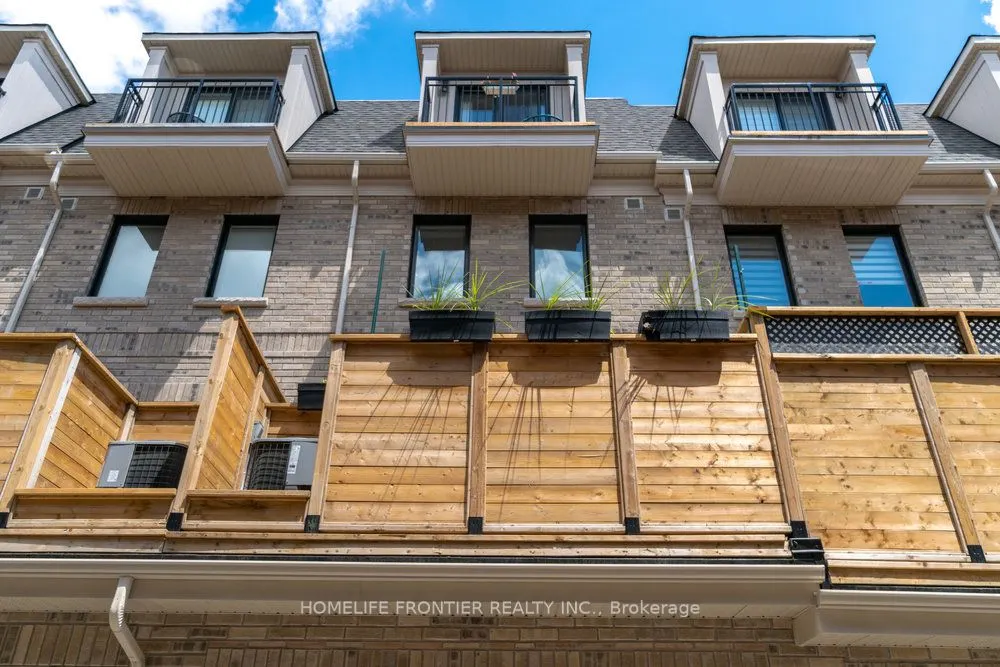 80 Daisy Avenue, #21
