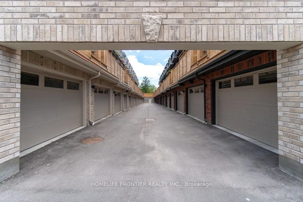 80 Daisy Avenue, #21
