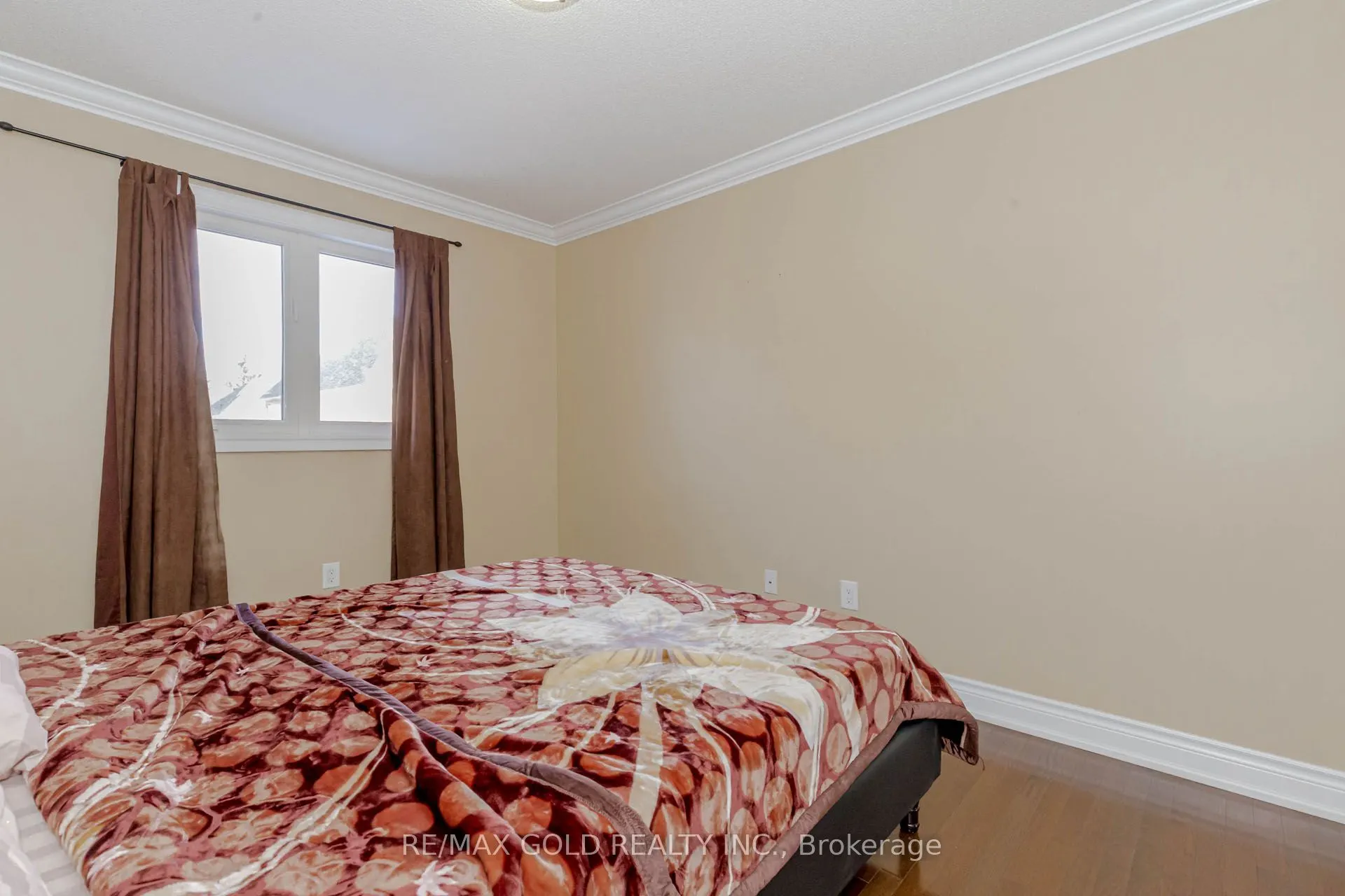 99 Royal West Drive