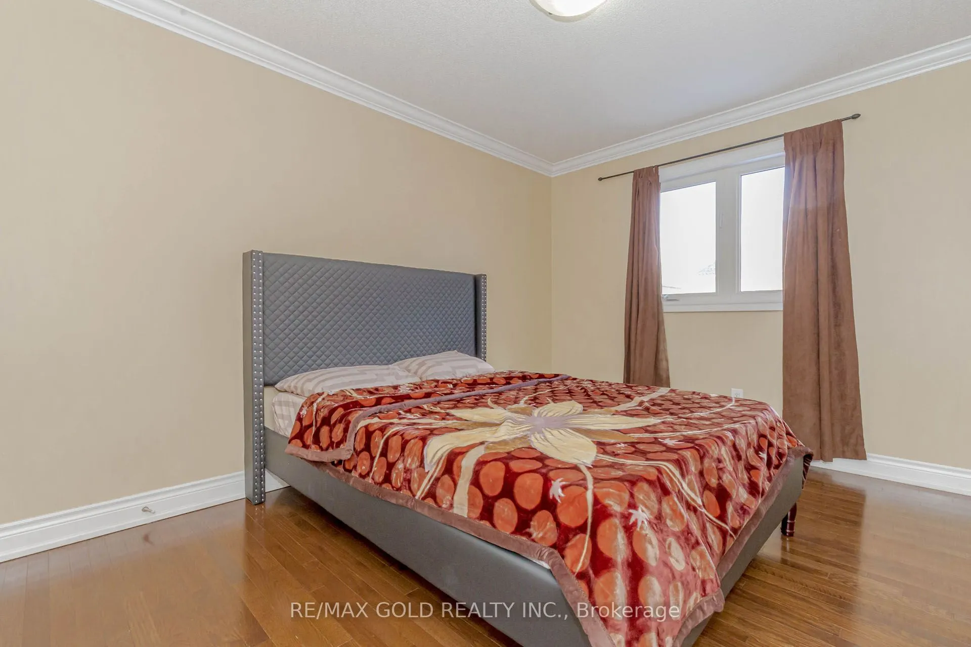 99 Royal West Drive