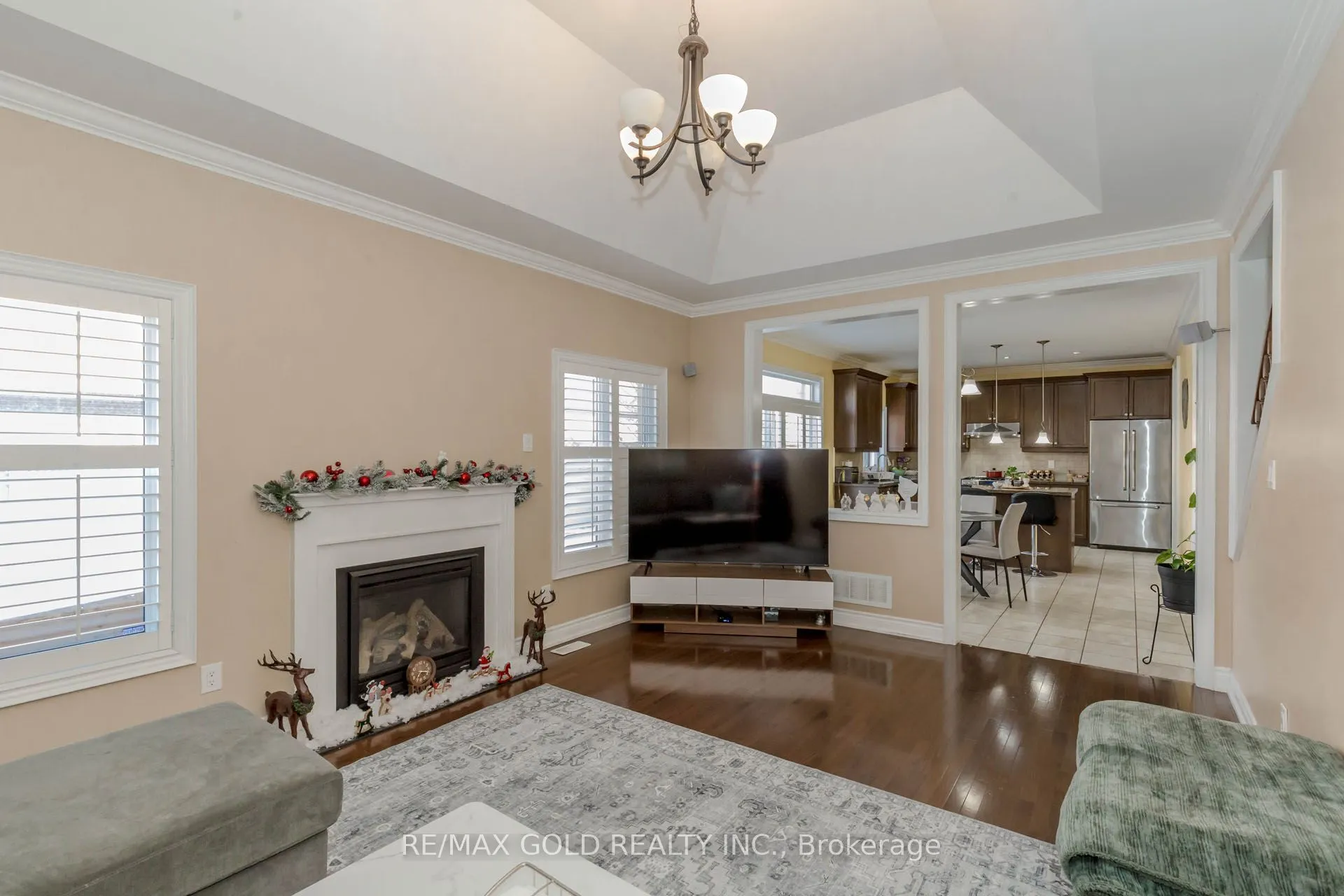 99 Royal West Drive