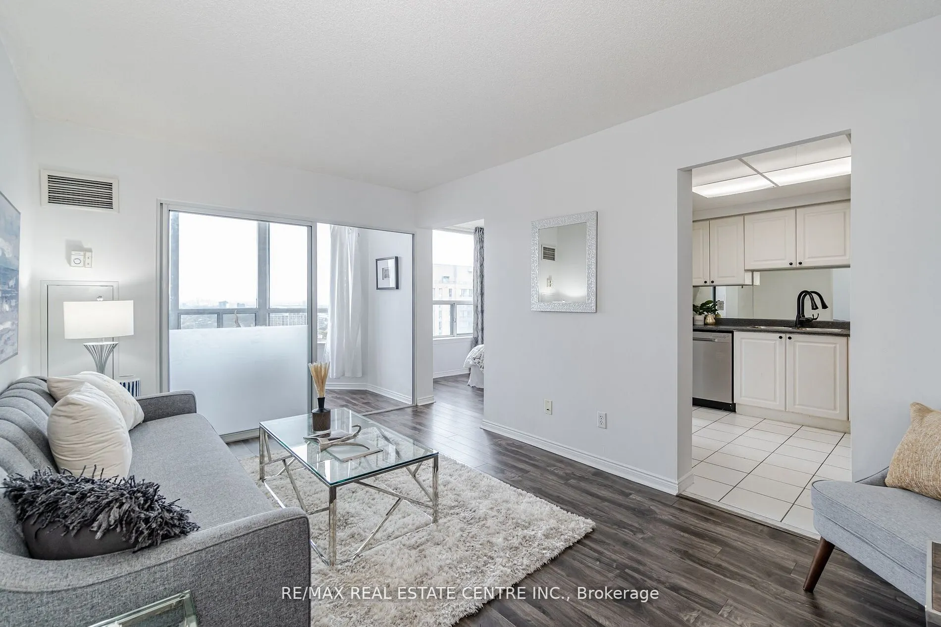 135 Hillcrest Avenue, #2216