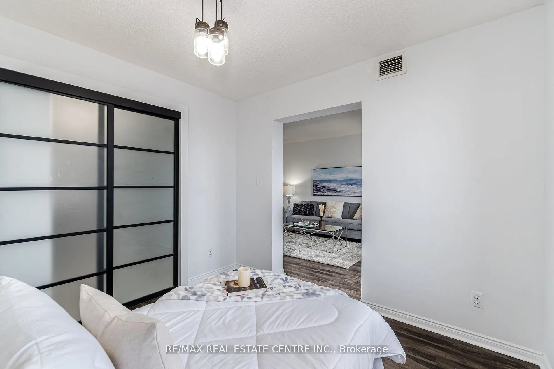 135 Hillcrest Avenue, #2216