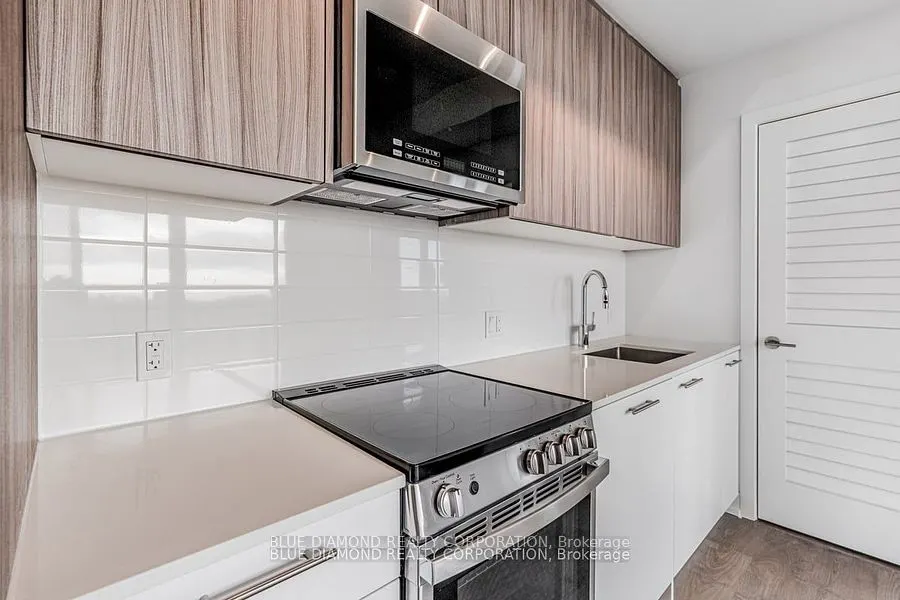 225 VETERANS Drive, #704