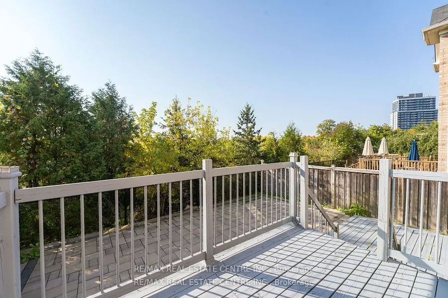 648 Snider Terrace