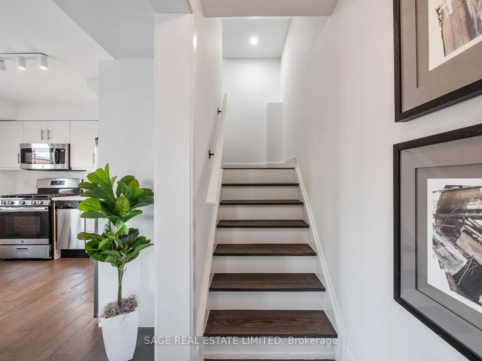 1183 Dufferin Street, #108