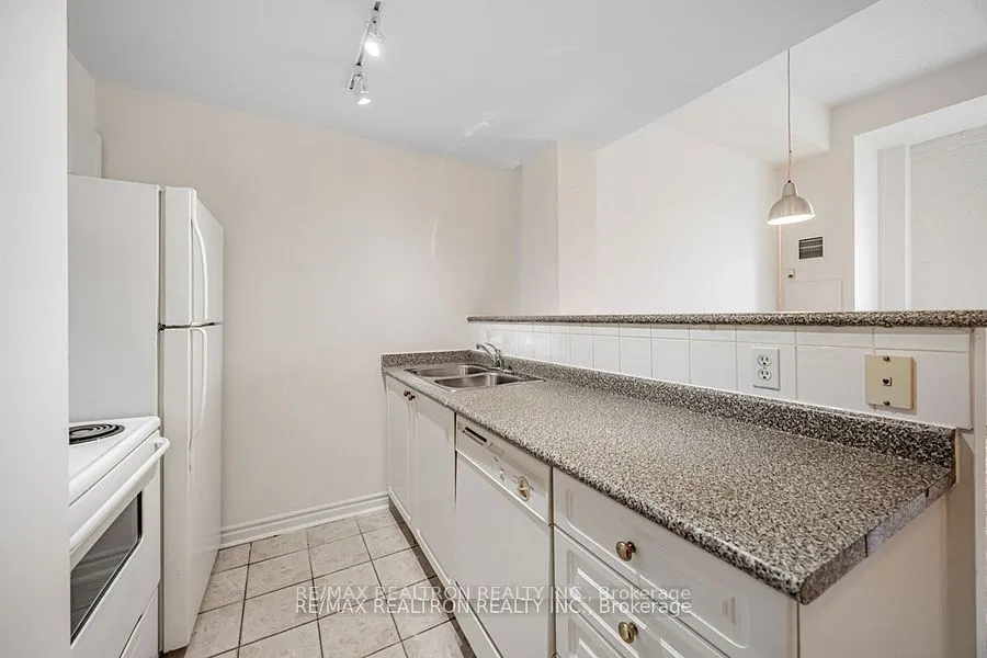 1401 Dupont Street, #407