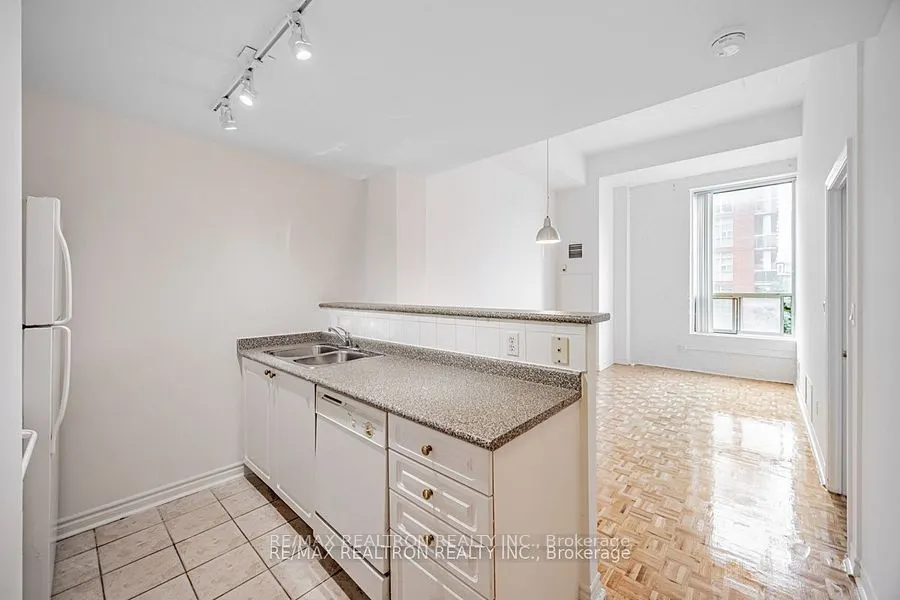 1401 Dupont Street, #407