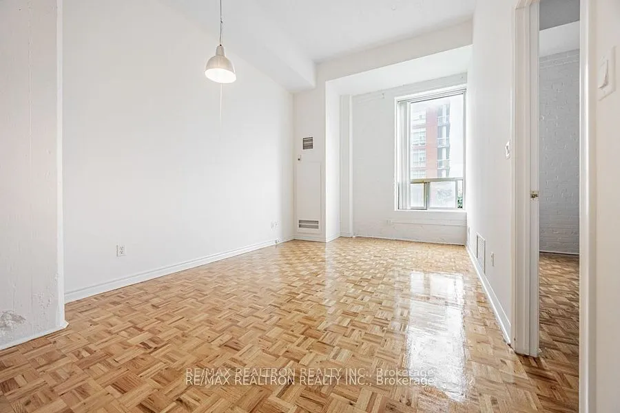 1401 Dupont Street, #407