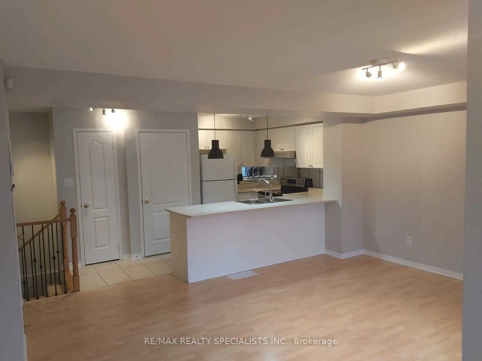 3250 BENTLEY Drive, #7