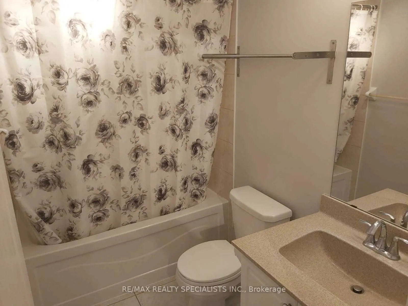 3250 BENTLEY Drive, #7