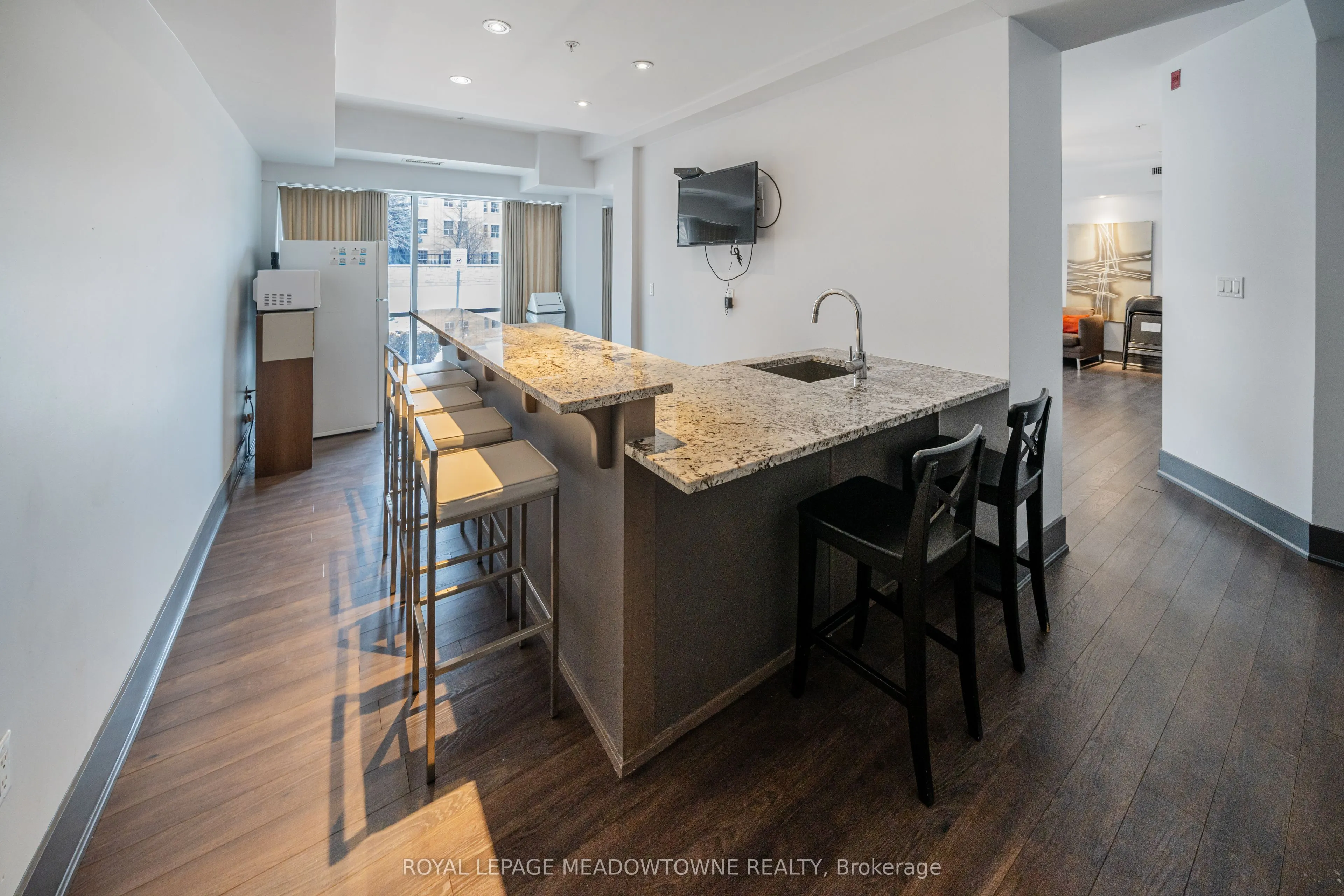 570 Lolita Gardens, #125