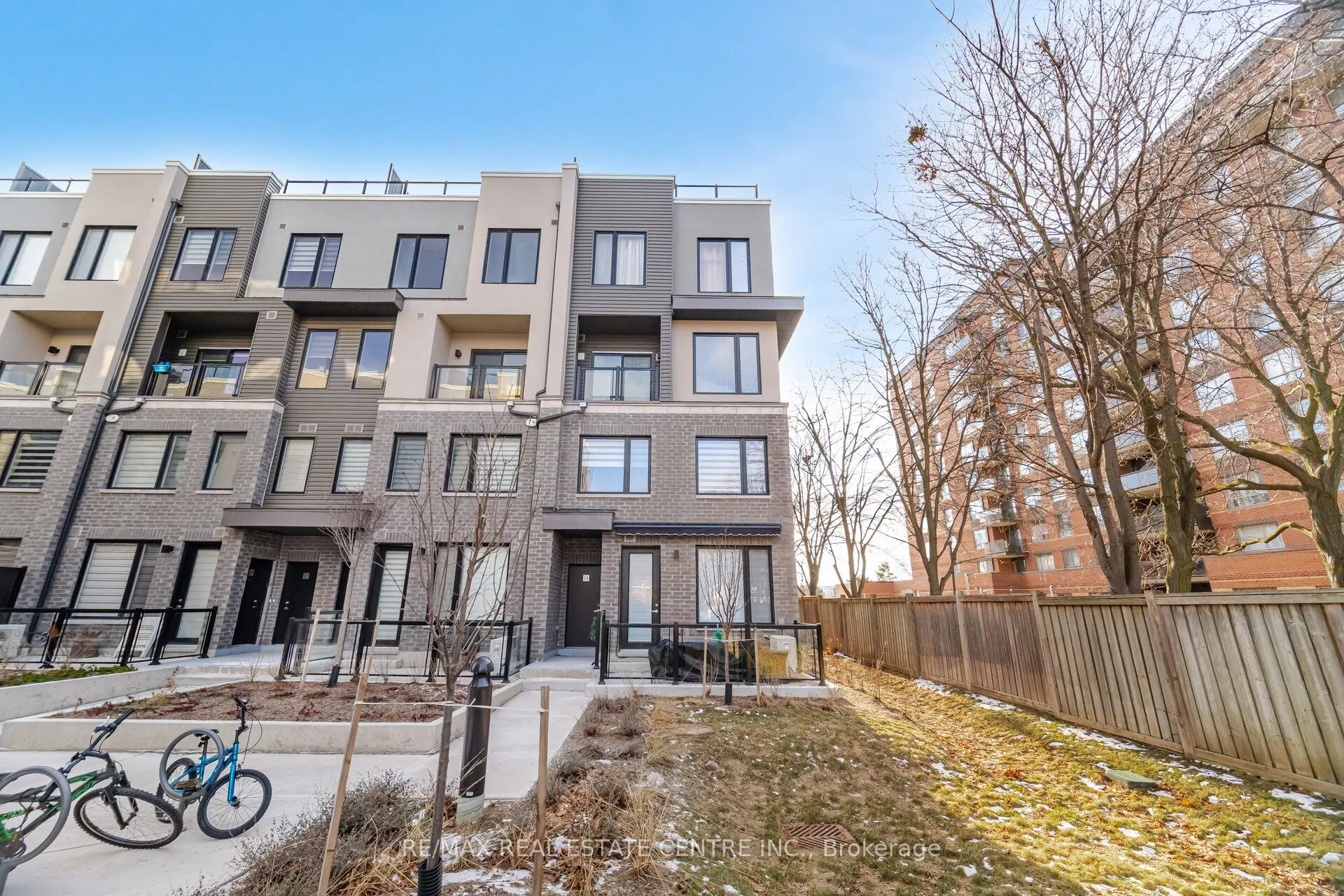 3562 Colonial Drive, #13