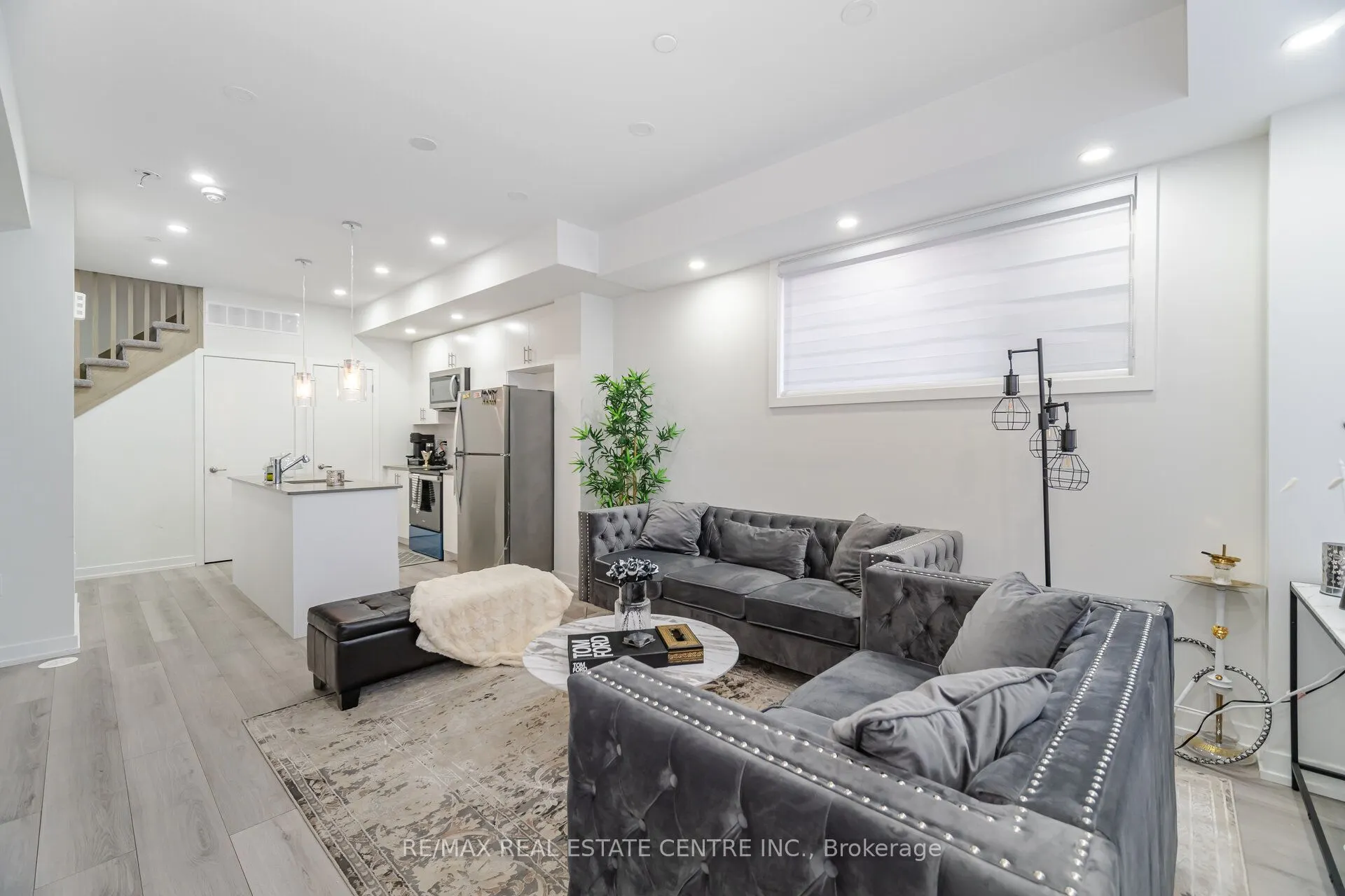 3562 Colonial Drive, #13
