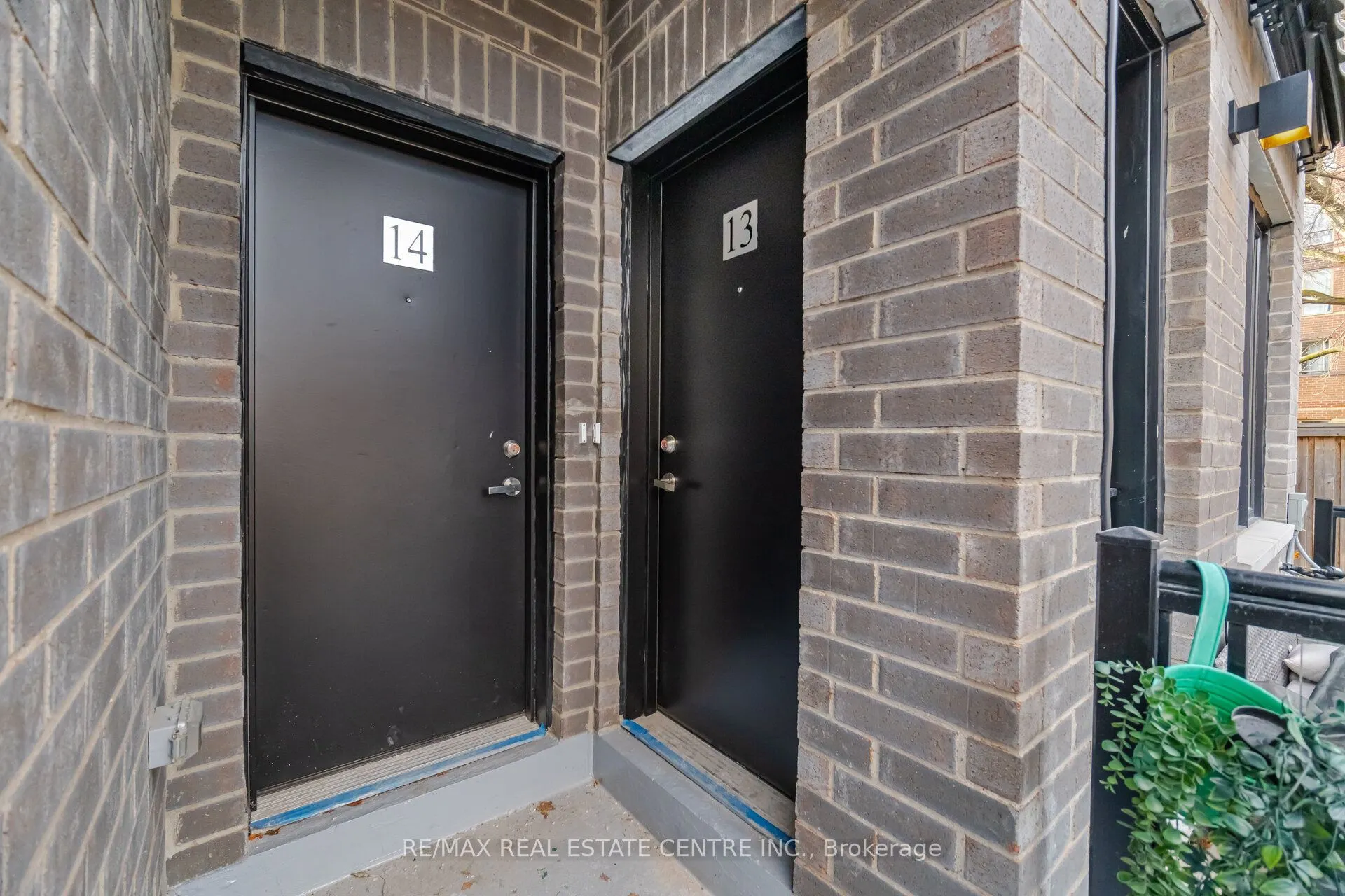 3562 Colonial Drive, #13