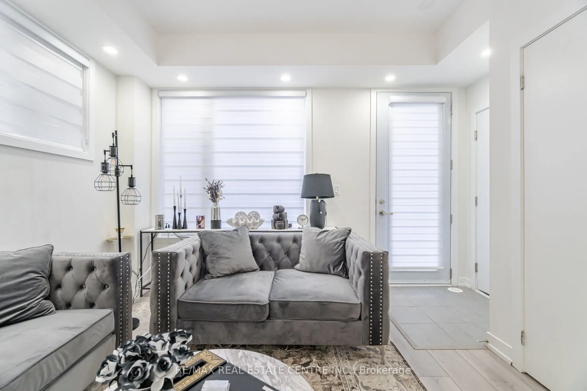3562 Colonial Drive, #13