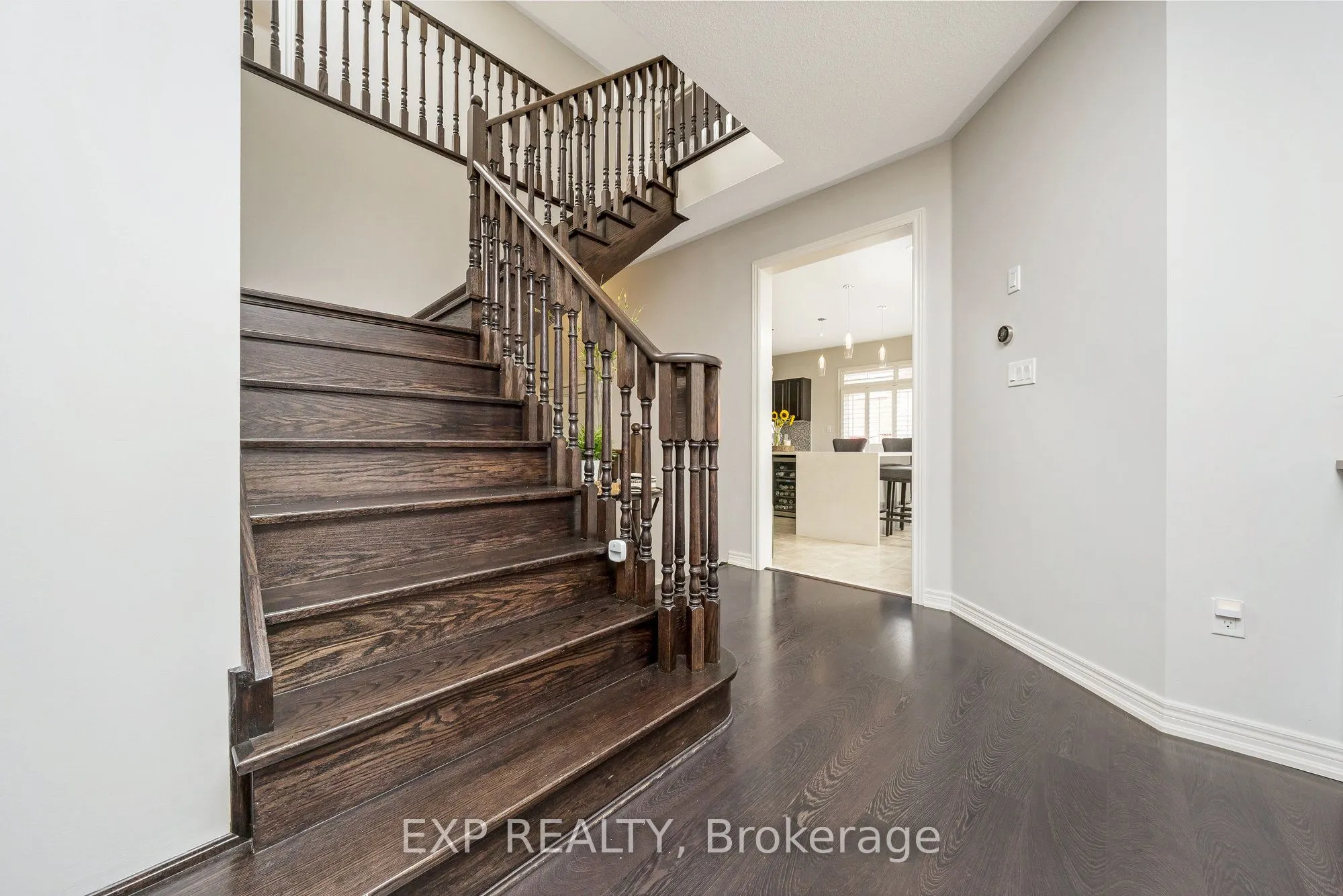 599 Nairn Circle