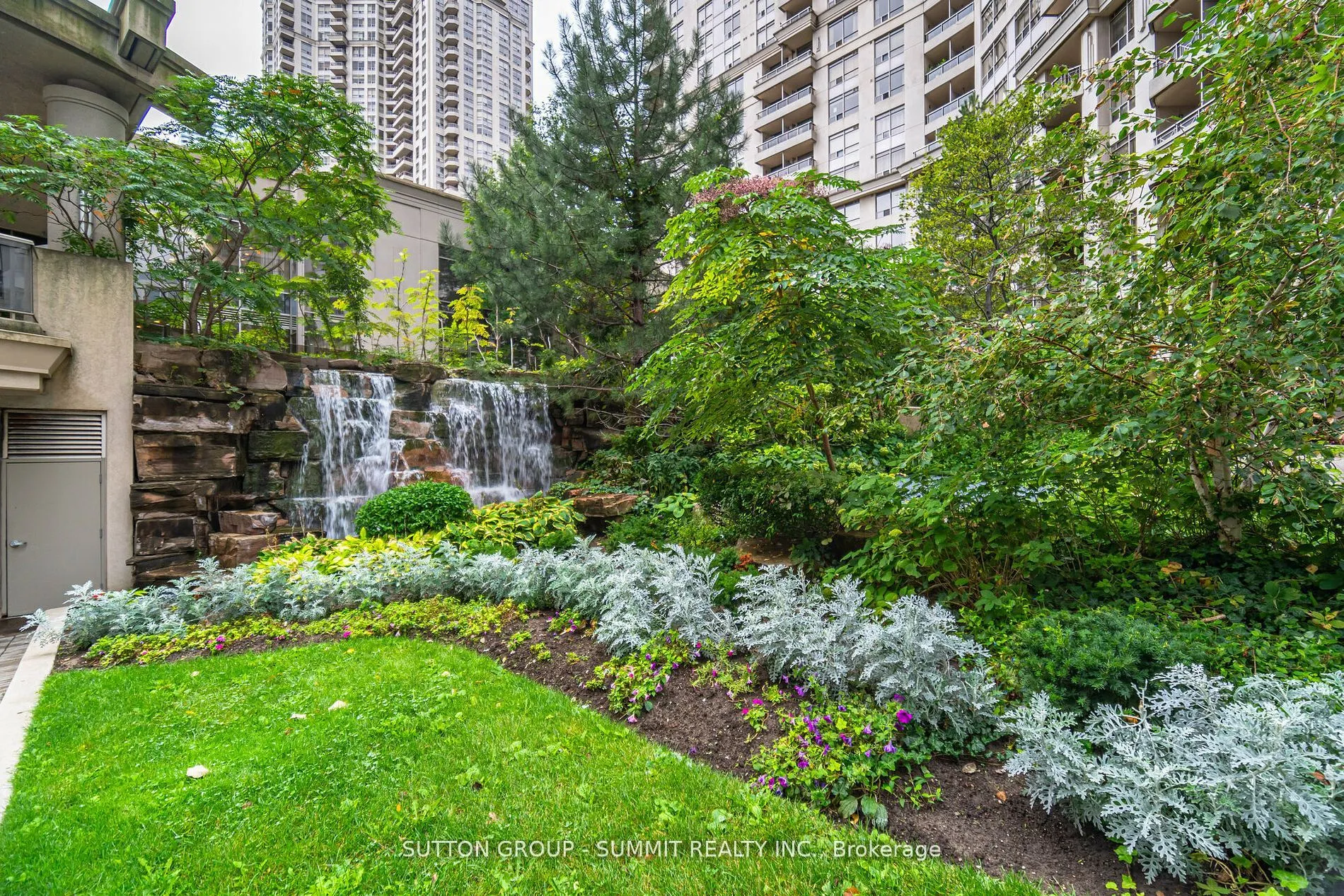3880 Duke Of York Boulevard, #409
