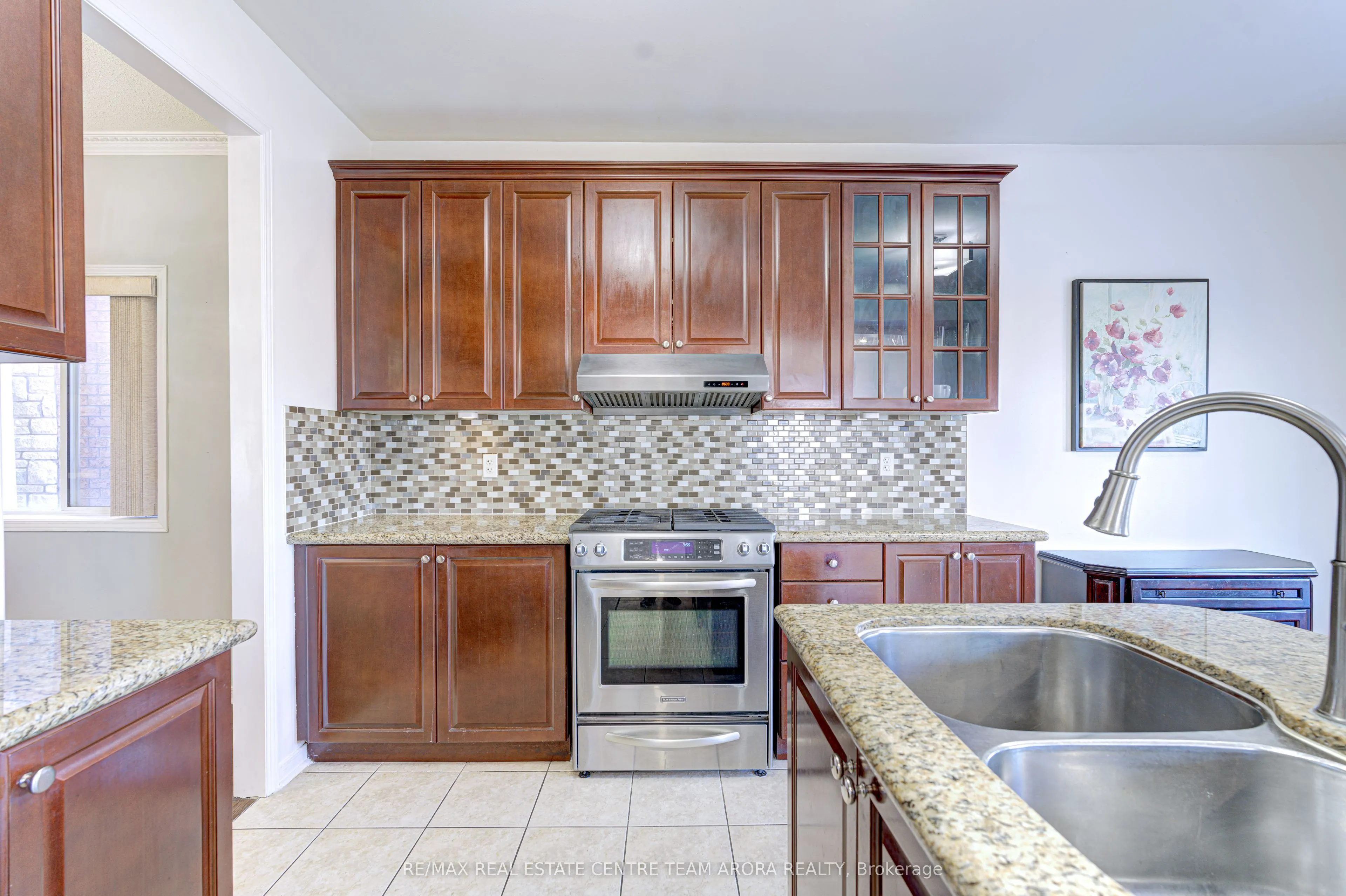 15 Roundstone Drive
