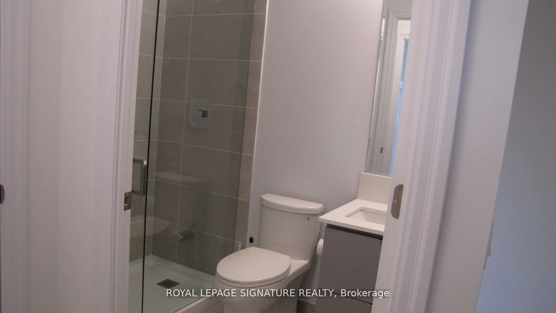36 Elm Drive W, #1001