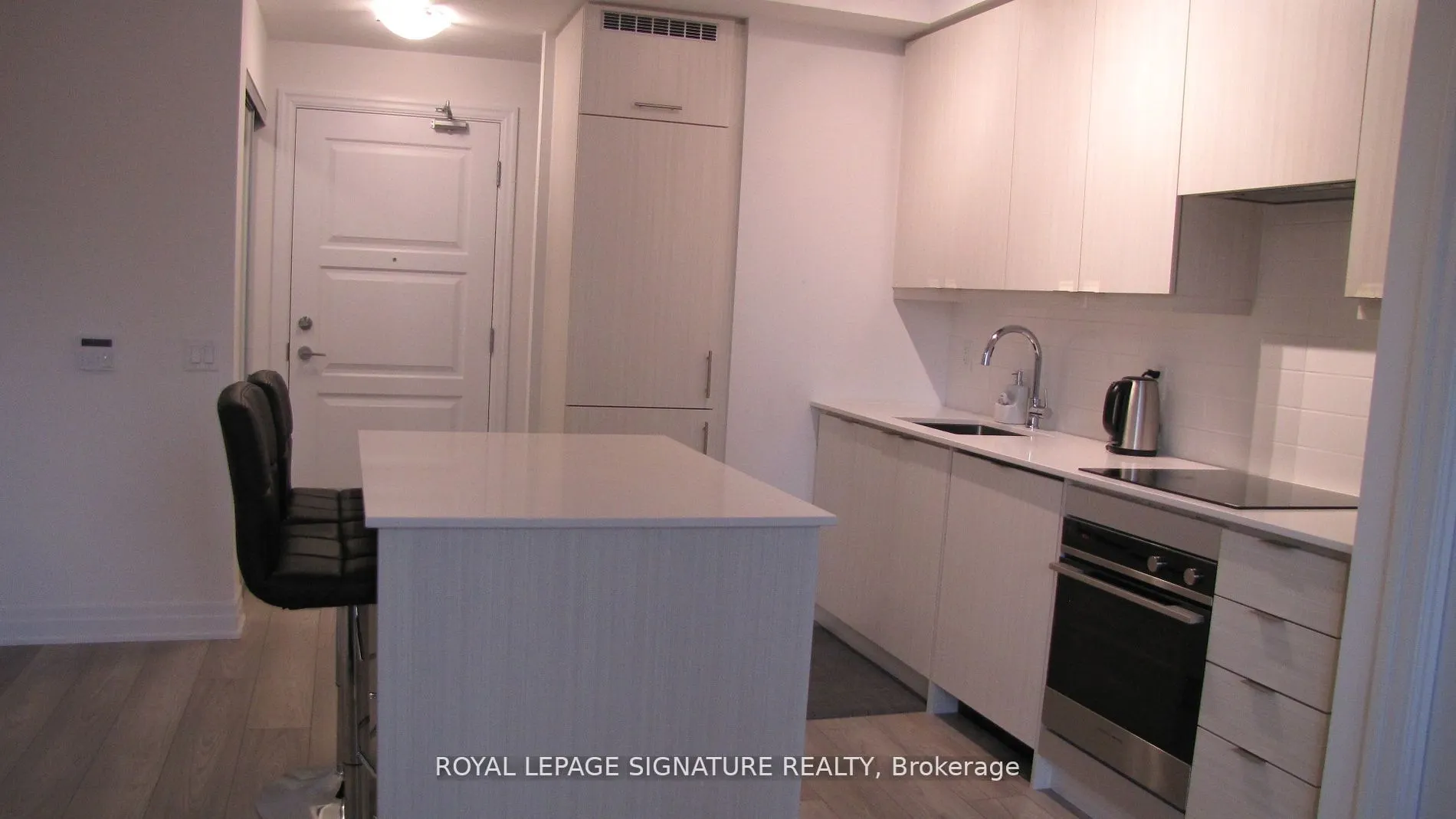 36 Elm Drive W, #1001