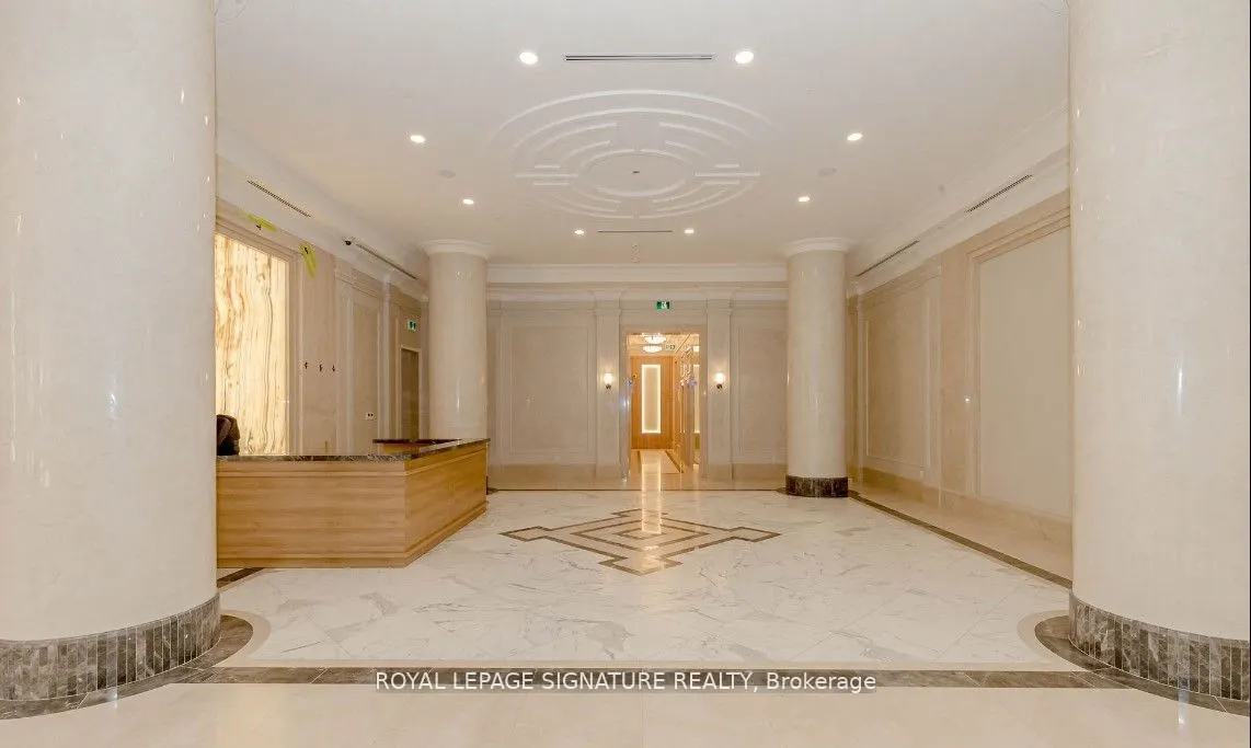 36 Elm Drive W, #1001
