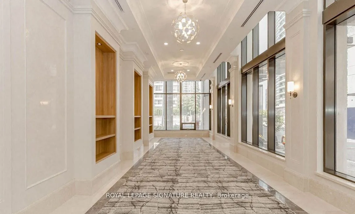 36 Elm Drive W, #1001
