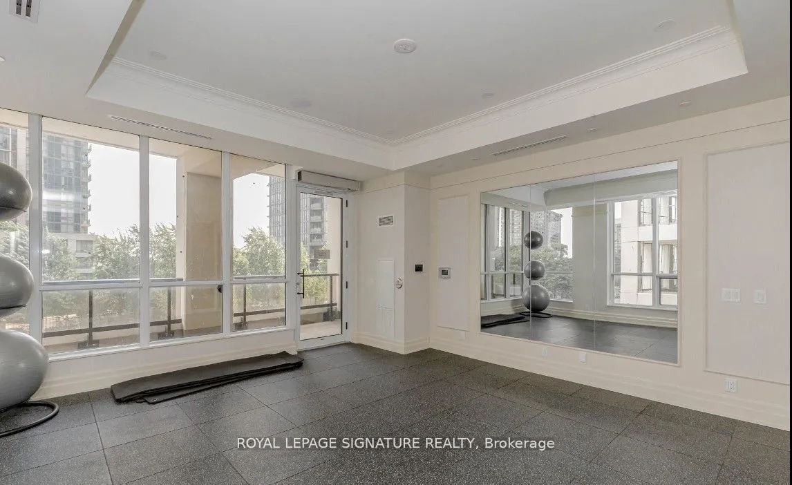 36 Elm Drive W, #1001