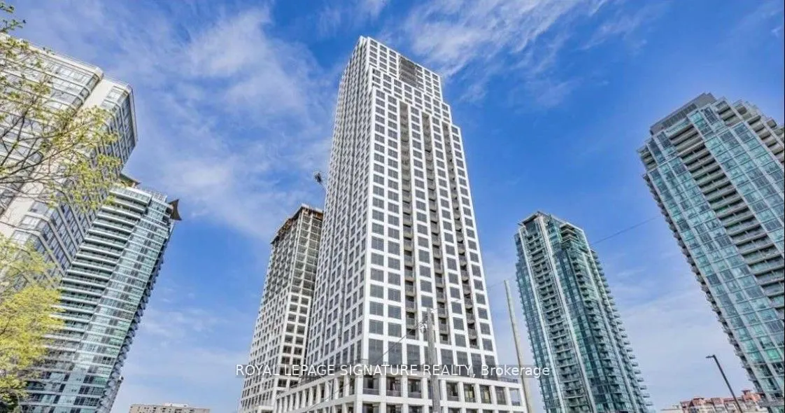 36 Elm Drive W, #1001