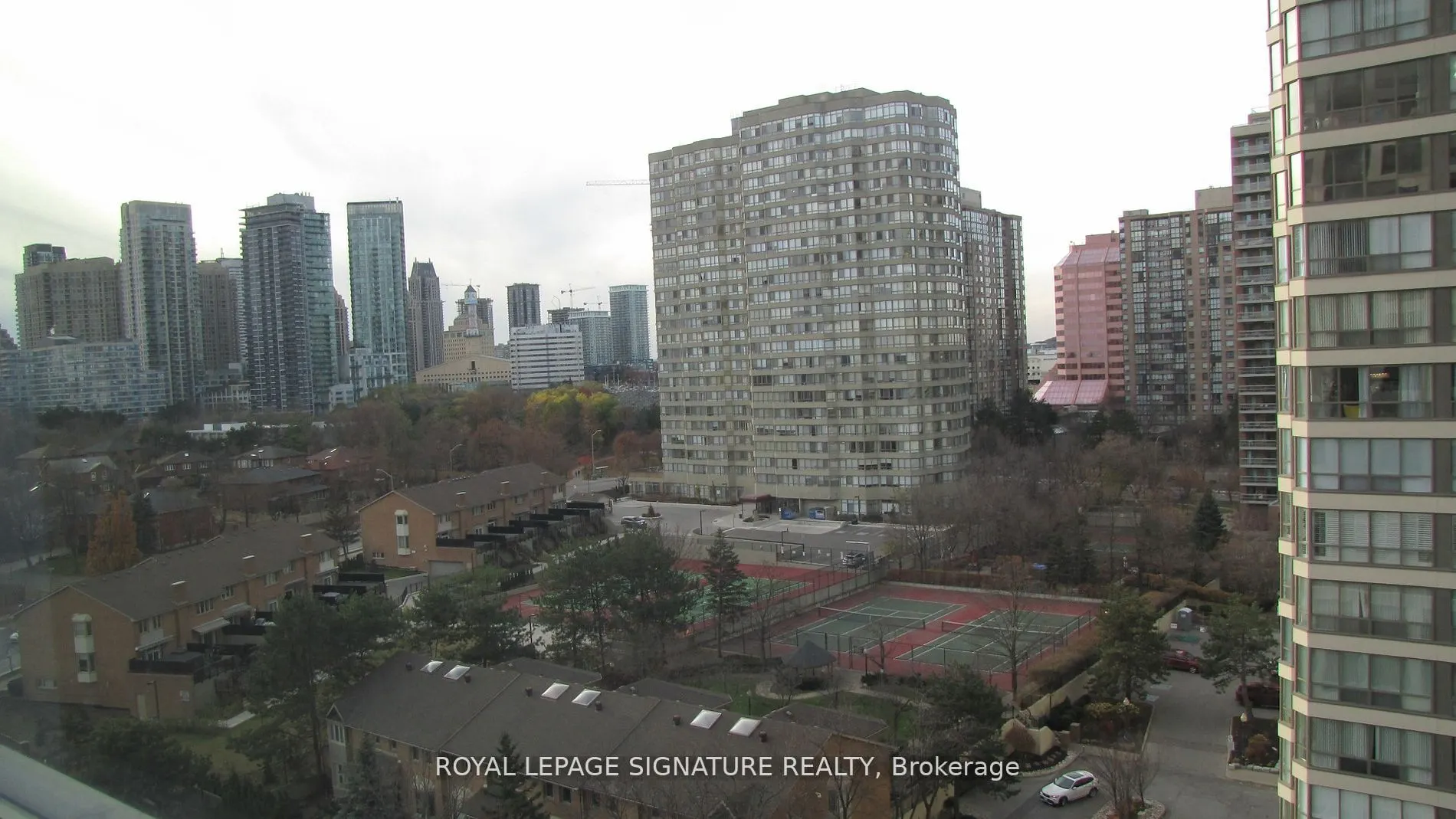 36 Elm Drive W, #1001