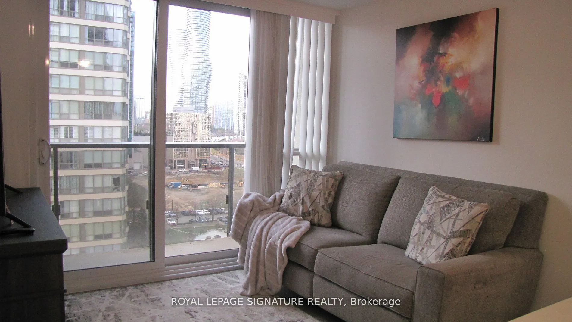 36 Elm Drive W, #1001