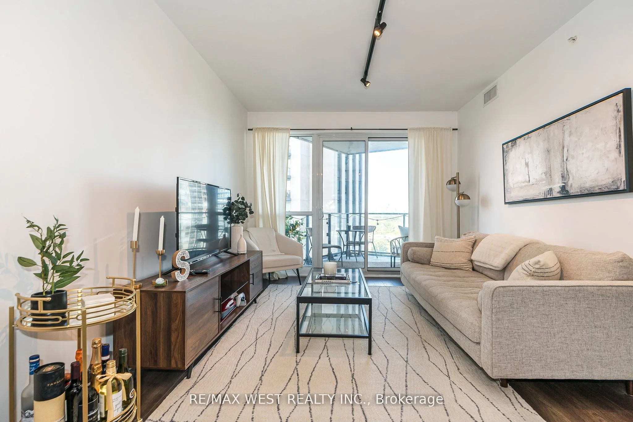 10 Park Lawn Road #1705