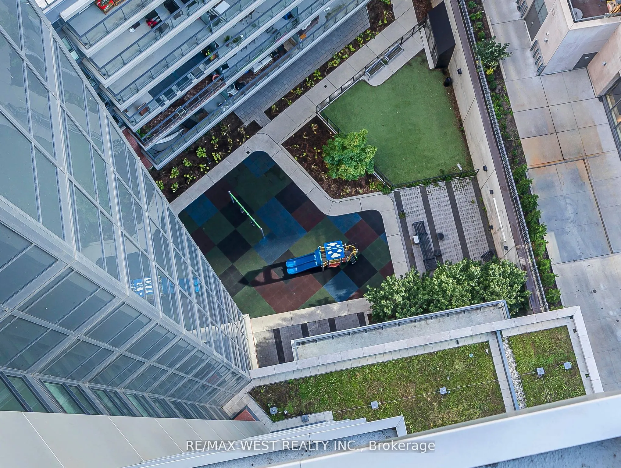10 Park Lawn Road #1705