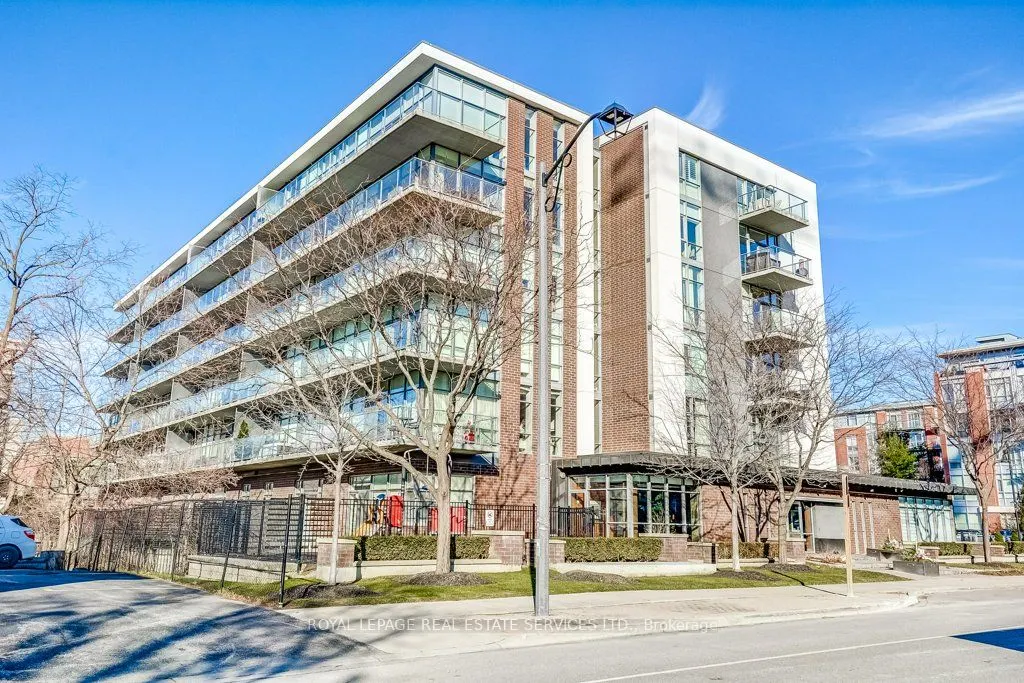 70 Port Street, #208
