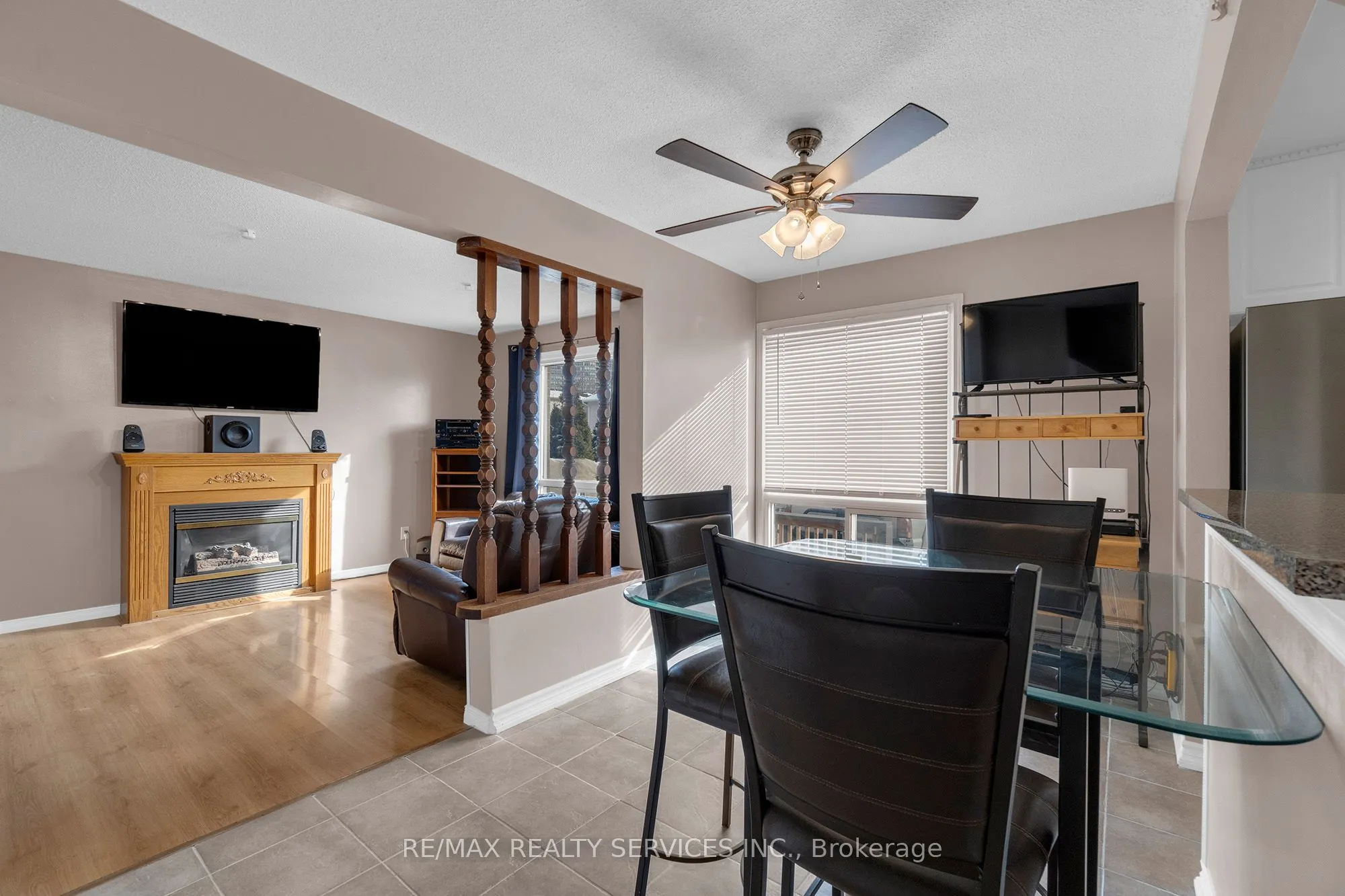 5 Hawkins Court