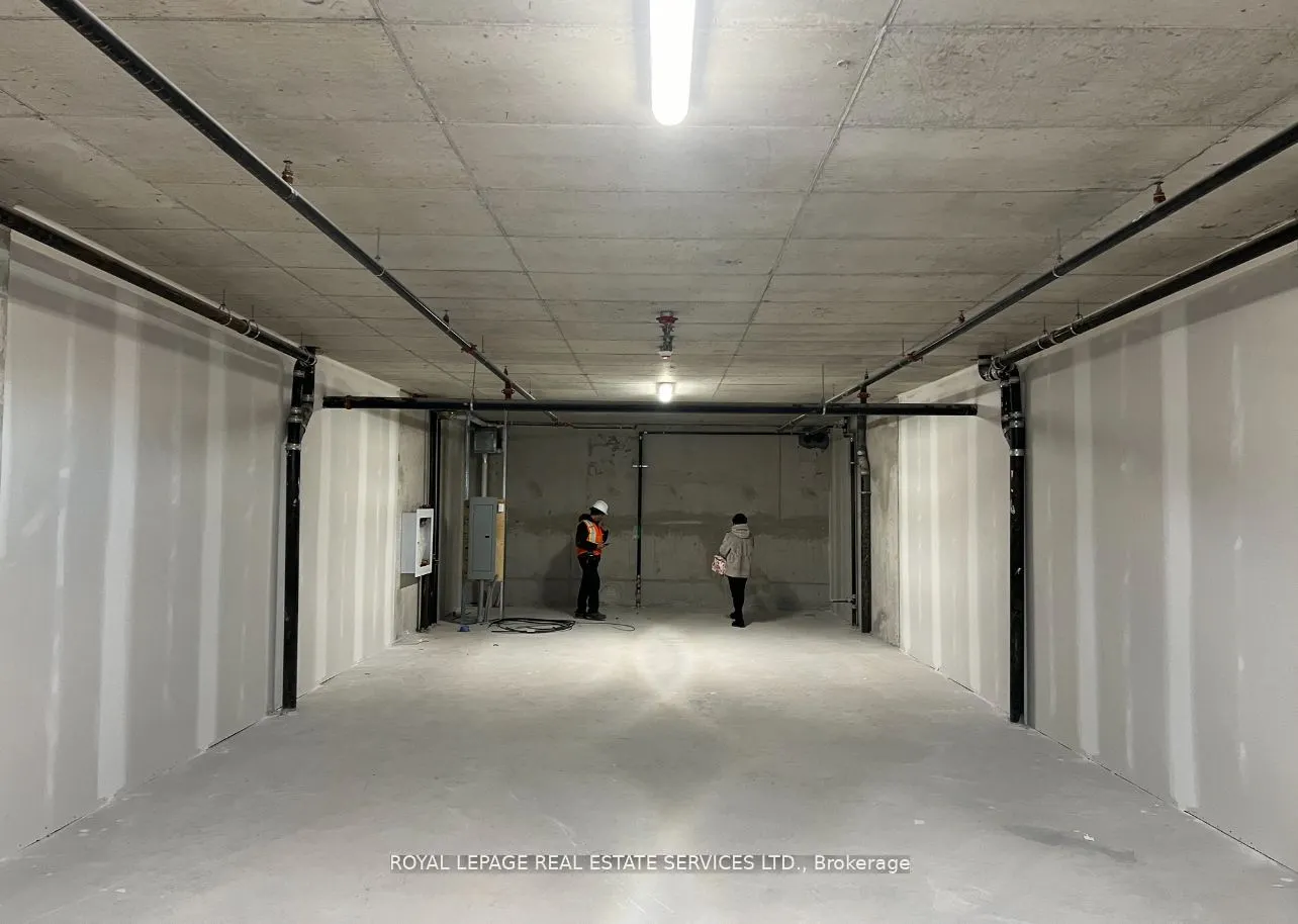 3401 Ridgeway Drive E, #3