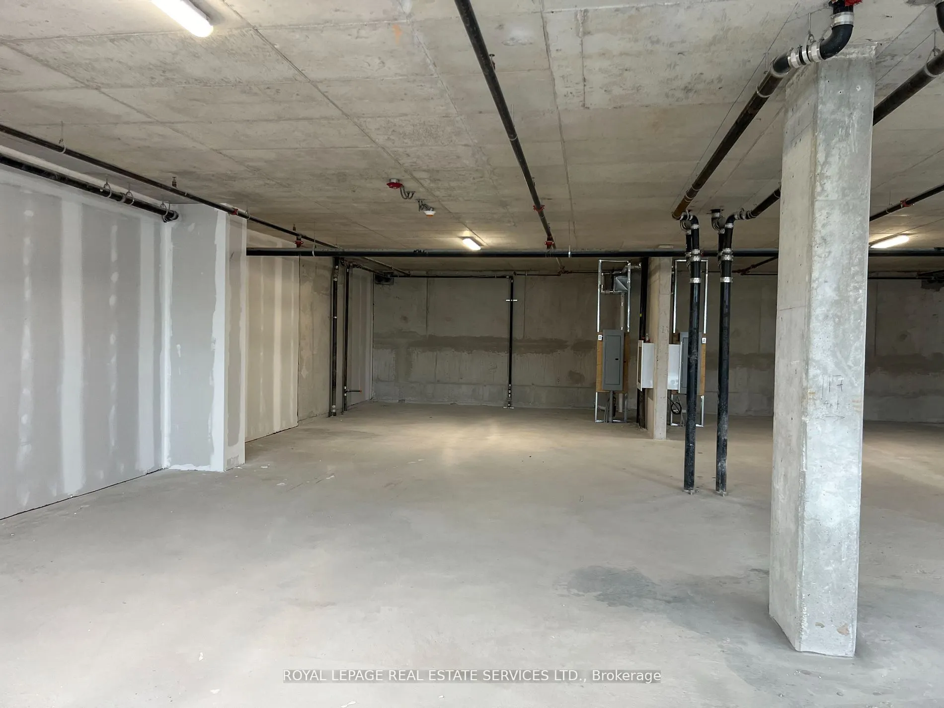 3401 Ridgeway Drive E, #3